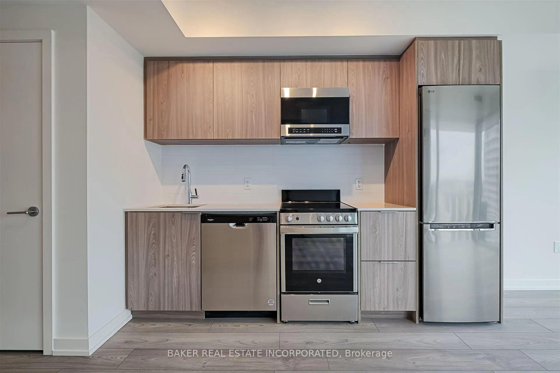 Photo 4 of Unit 3005, 223 Redpath Avenue, Toronto, Mount Pleasant West — HOMEH