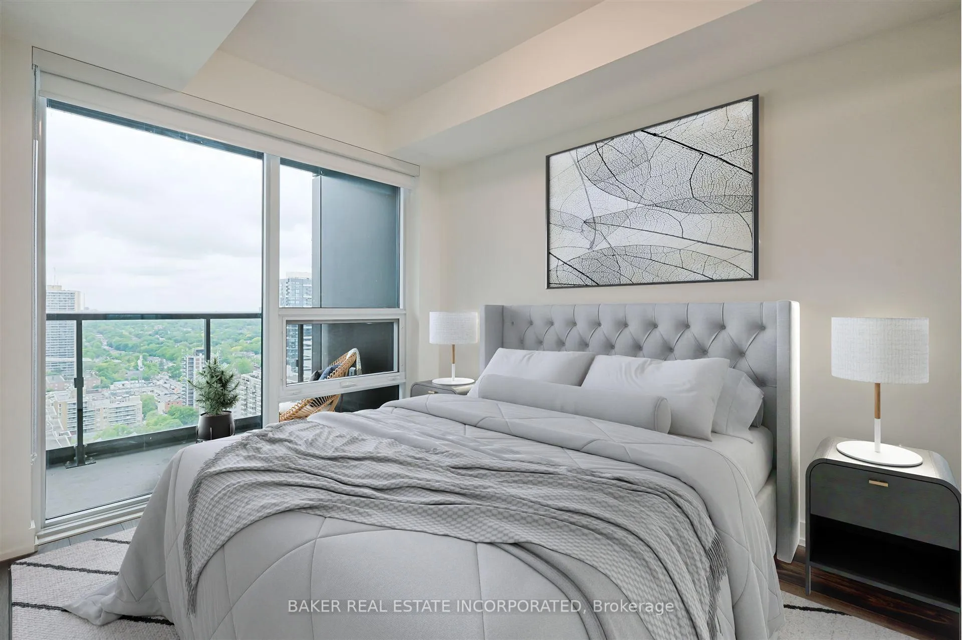 Photo 9 of Unit 3005, 223 Redpath Avenue, Toronto, Mount Pleasant West — HOMEH