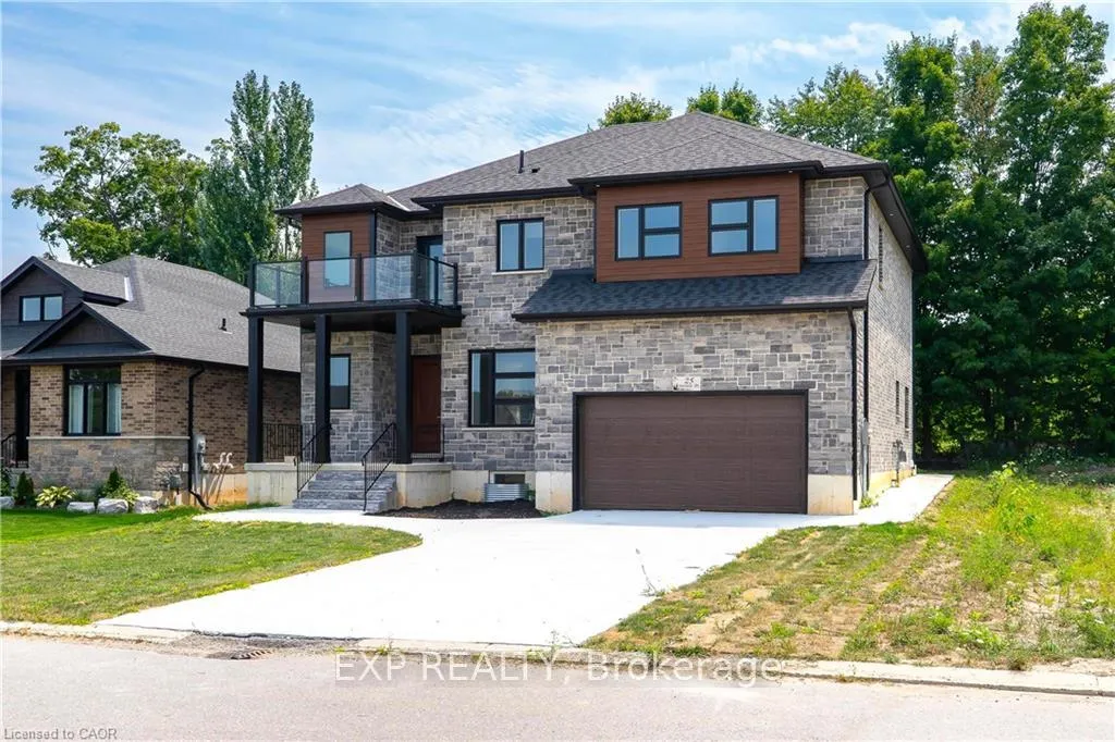 Photo 3 of 25 Sunview Drive, Norwich, Norwich Town — HOMEH