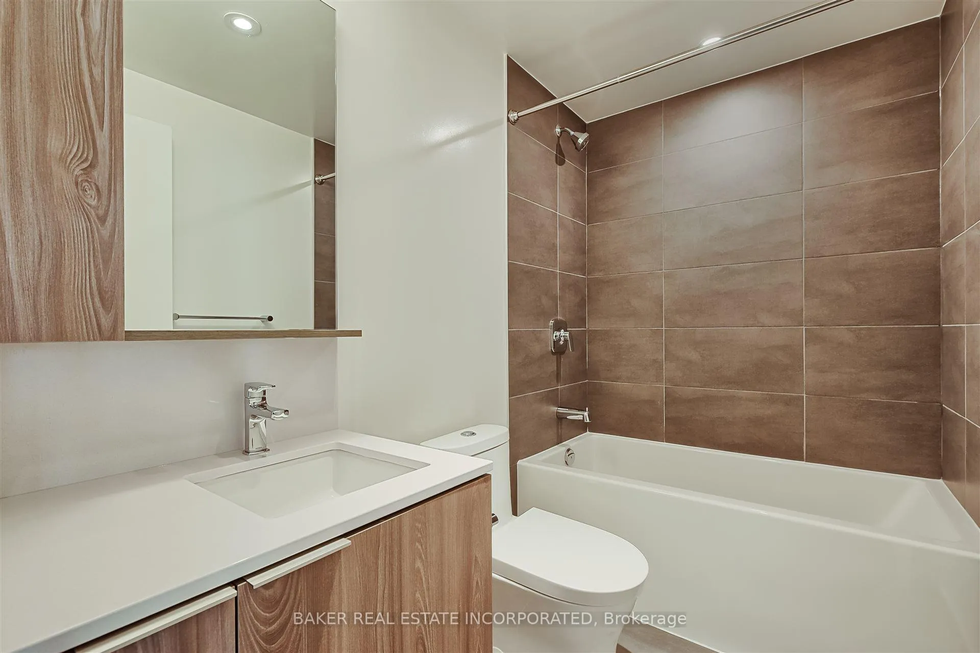 Photo 12 of Unit 2906, 223 Redpath Avenue, Toronto, Mount Pleasant West — HOMEH