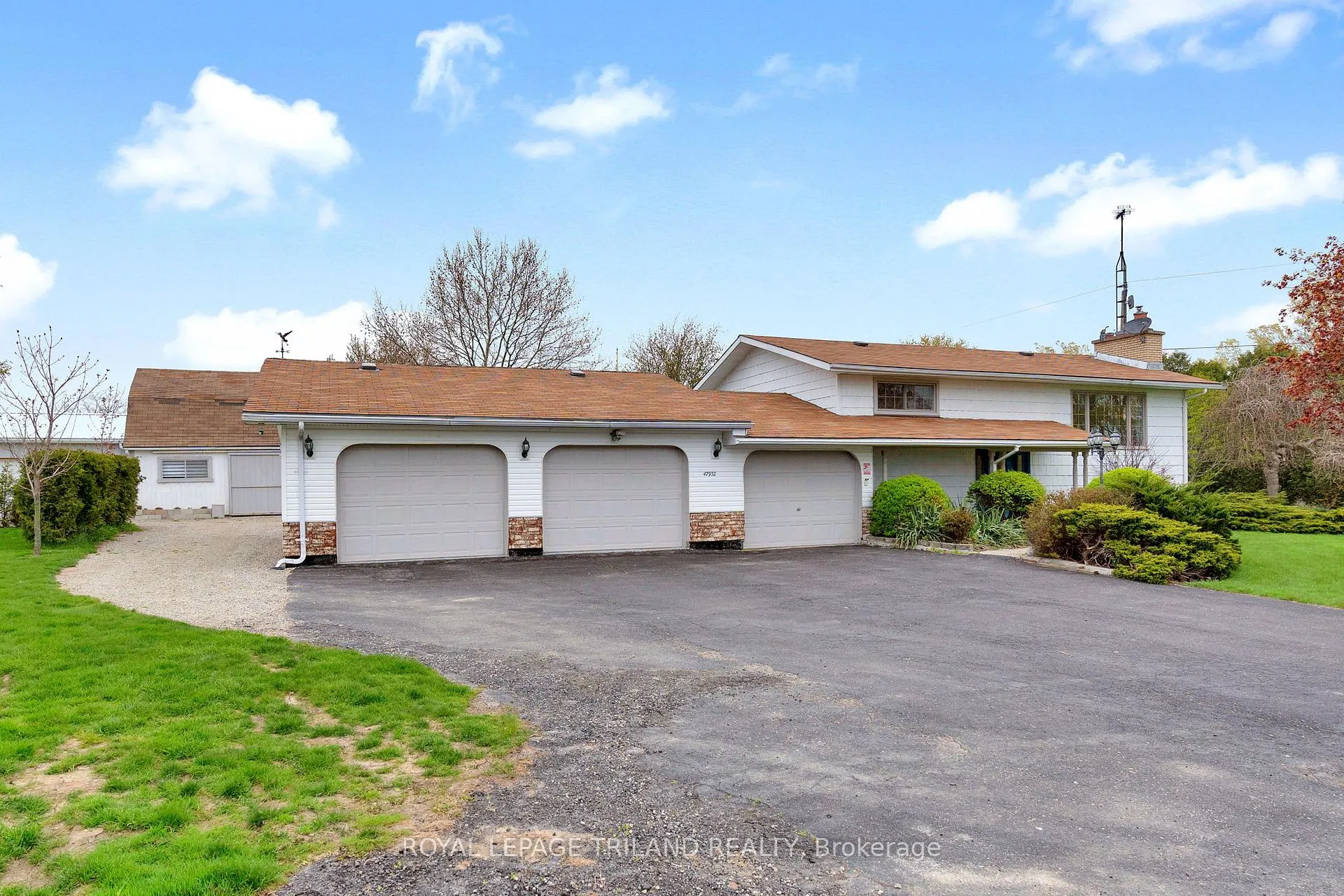 Photo 1 of 47932 College Line, Malahide, Rural Malahide — HOMEH