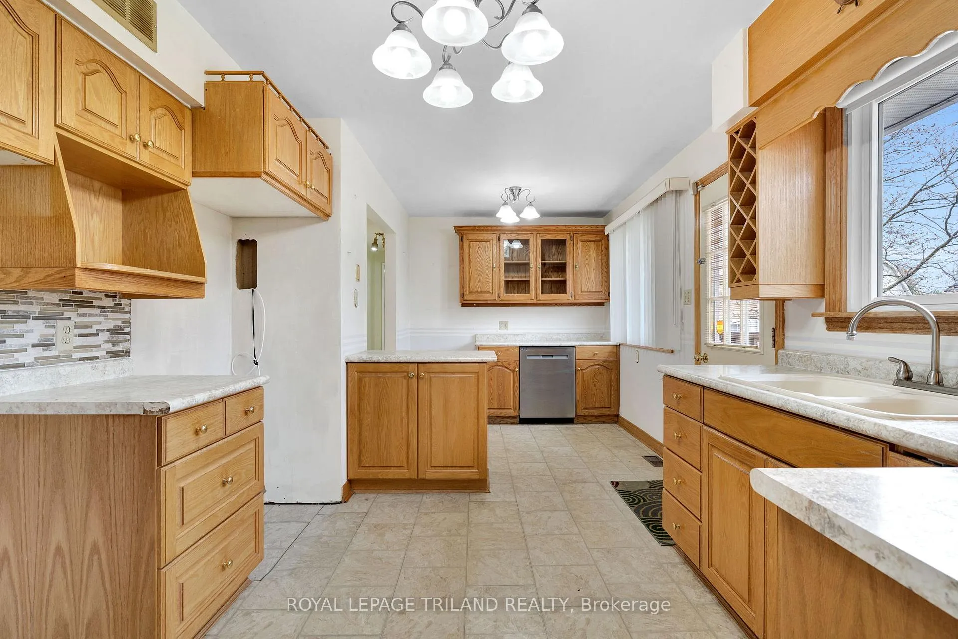 Photo 11 of 47932 College Line, Malahide, Rural Malahide — HOMEH