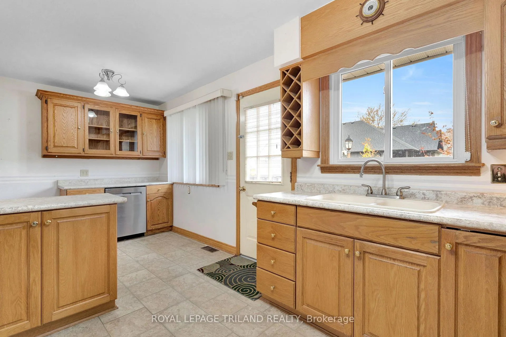 Photo 12 of 47932 College Line, Malahide, Rural Malahide — HOMEH