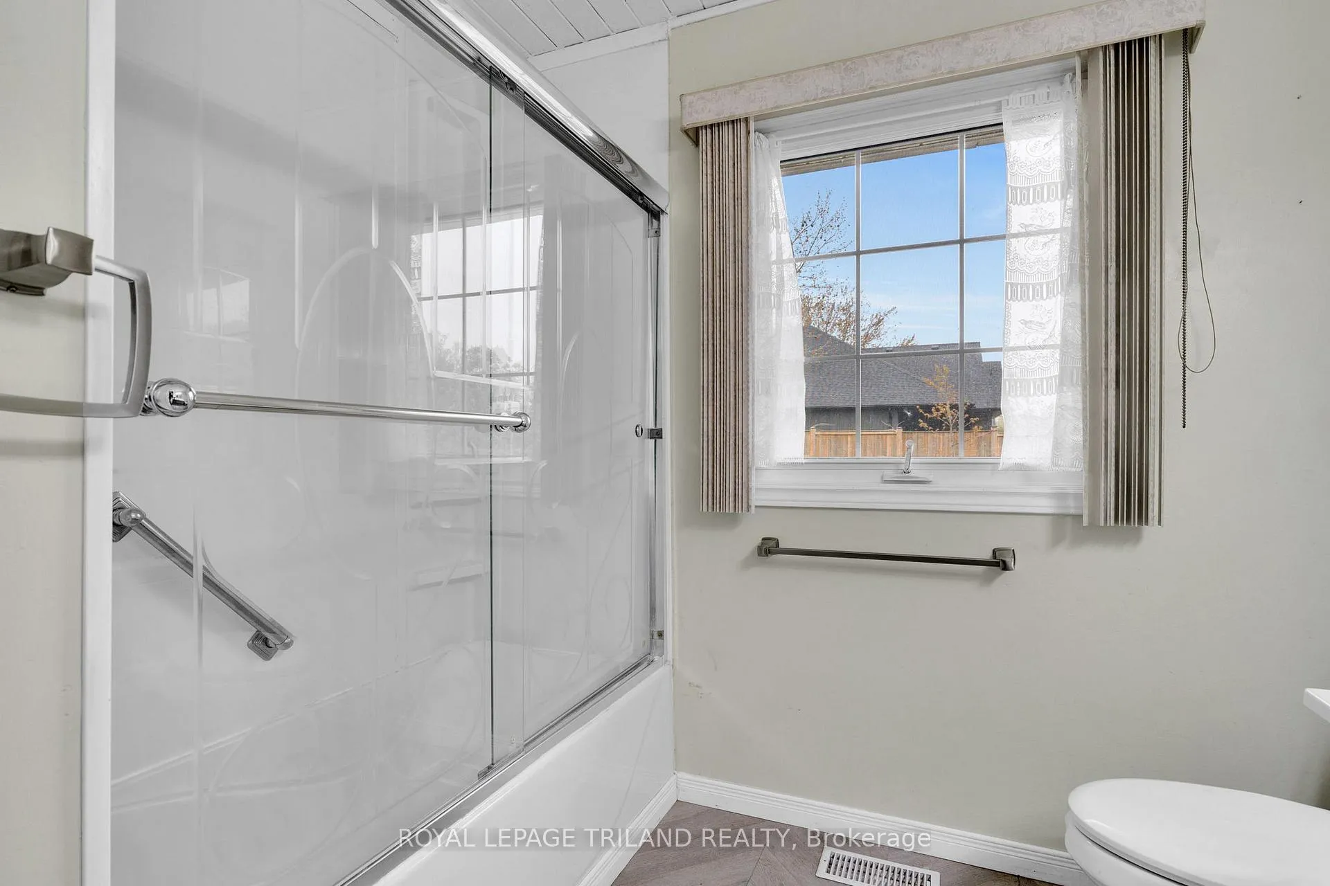 Photo 19 of 47932 College Line, Malahide, Rural Malahide — HOMEH