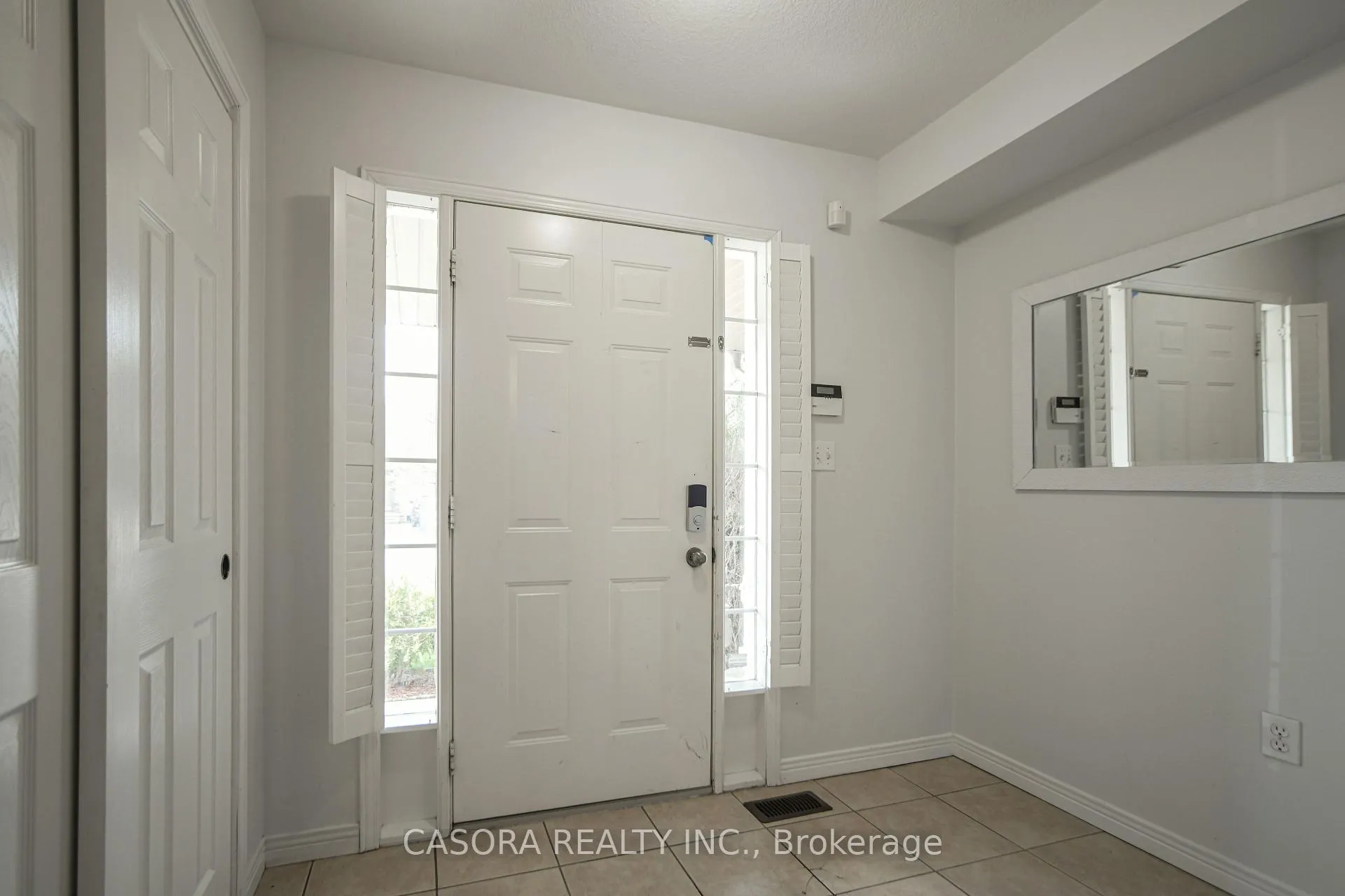 Photo 5 of 33 Hannon Crescent, Hamilton, Rural Glanbrook — HOMEH