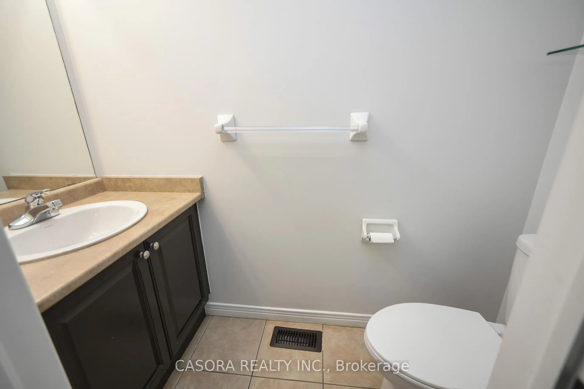 Photo 16 of 33 Hannon Crescent, Hamilton, Rural Glanbrook — HOMEH