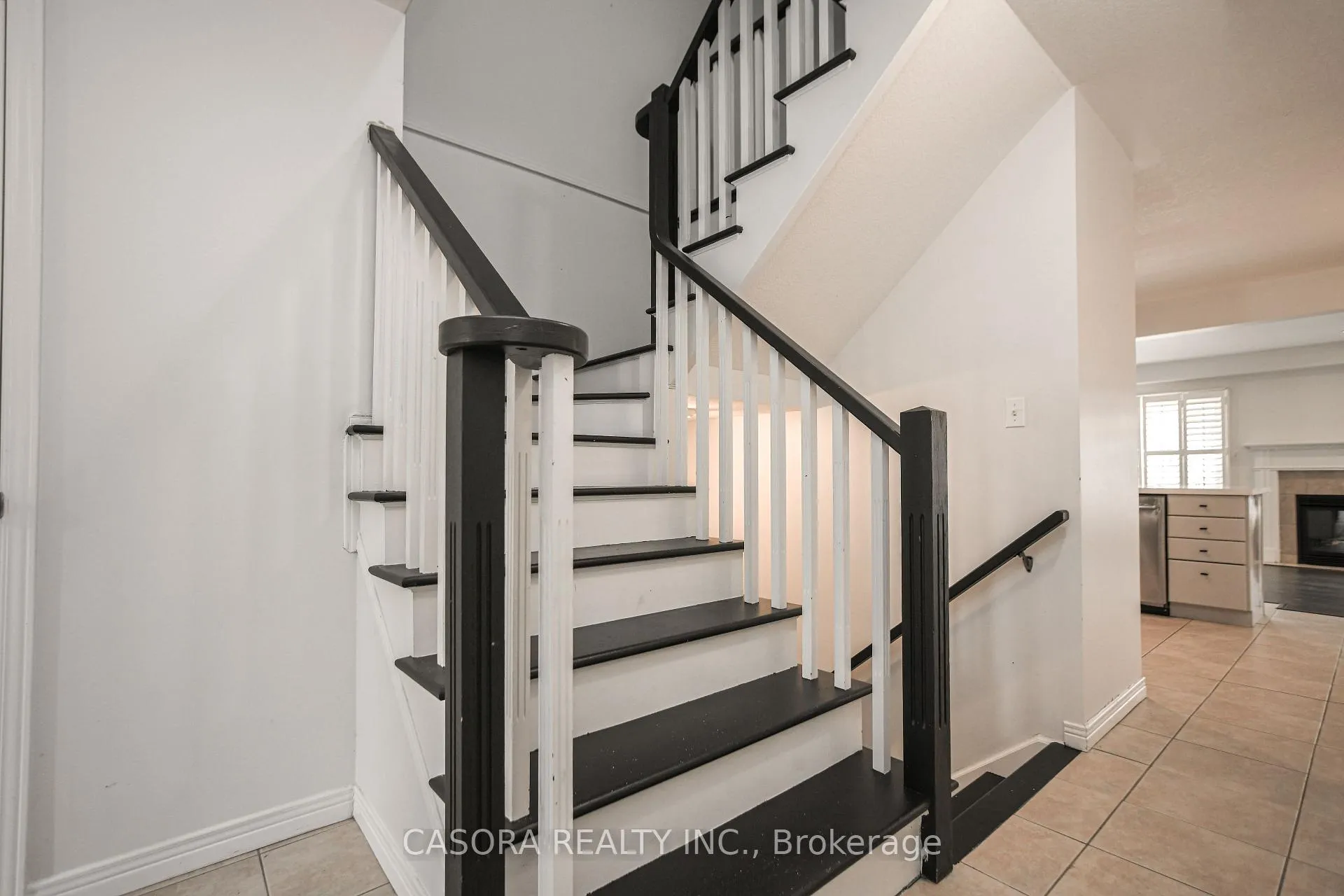 Photo 18 of 33 Hannon Crescent, Hamilton, Rural Glanbrook — HOMEH