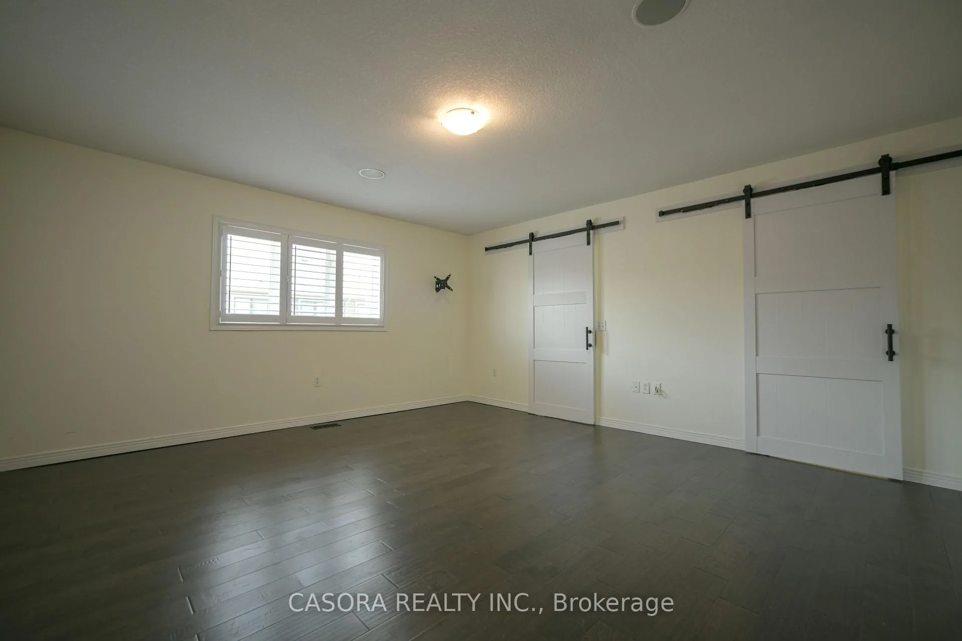 Photo 21 of 33 Hannon Crescent, Hamilton, Rural Glanbrook — HOMEH