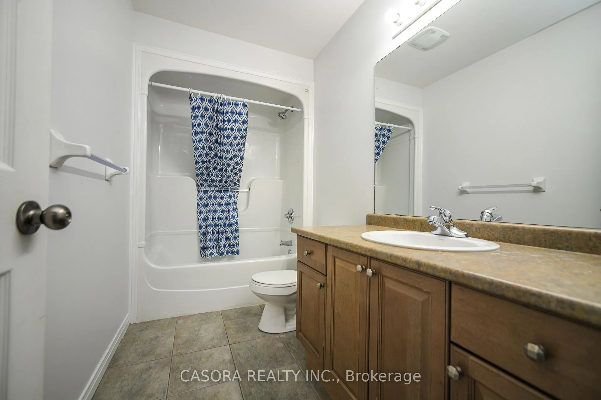 Photo 30 of 33 Hannon Crescent, Hamilton, Rural Glanbrook — HOMEH