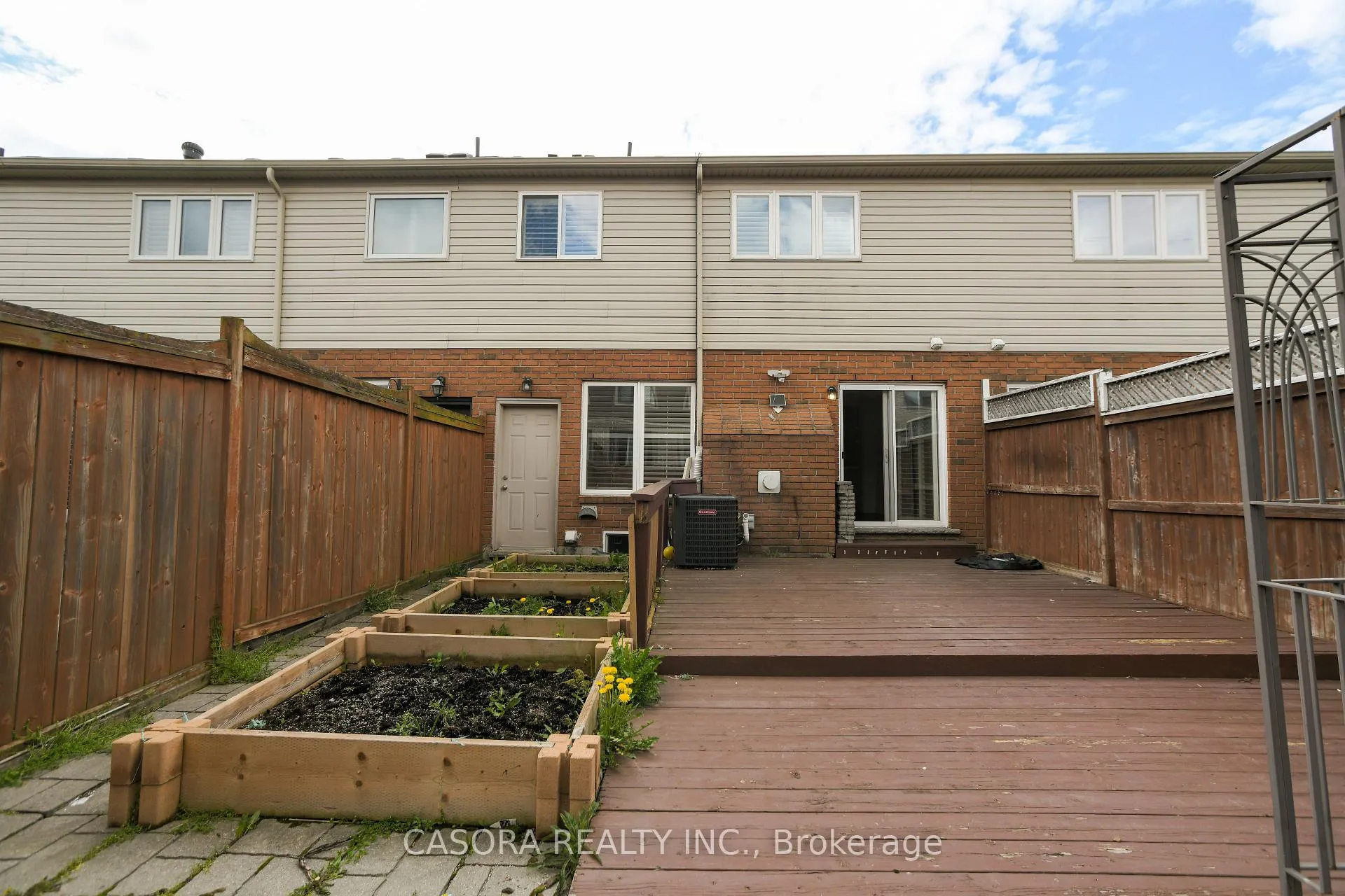 Photo 44 of 33 Hannon Crescent, Hamilton, Rural Glanbrook — HOMEH