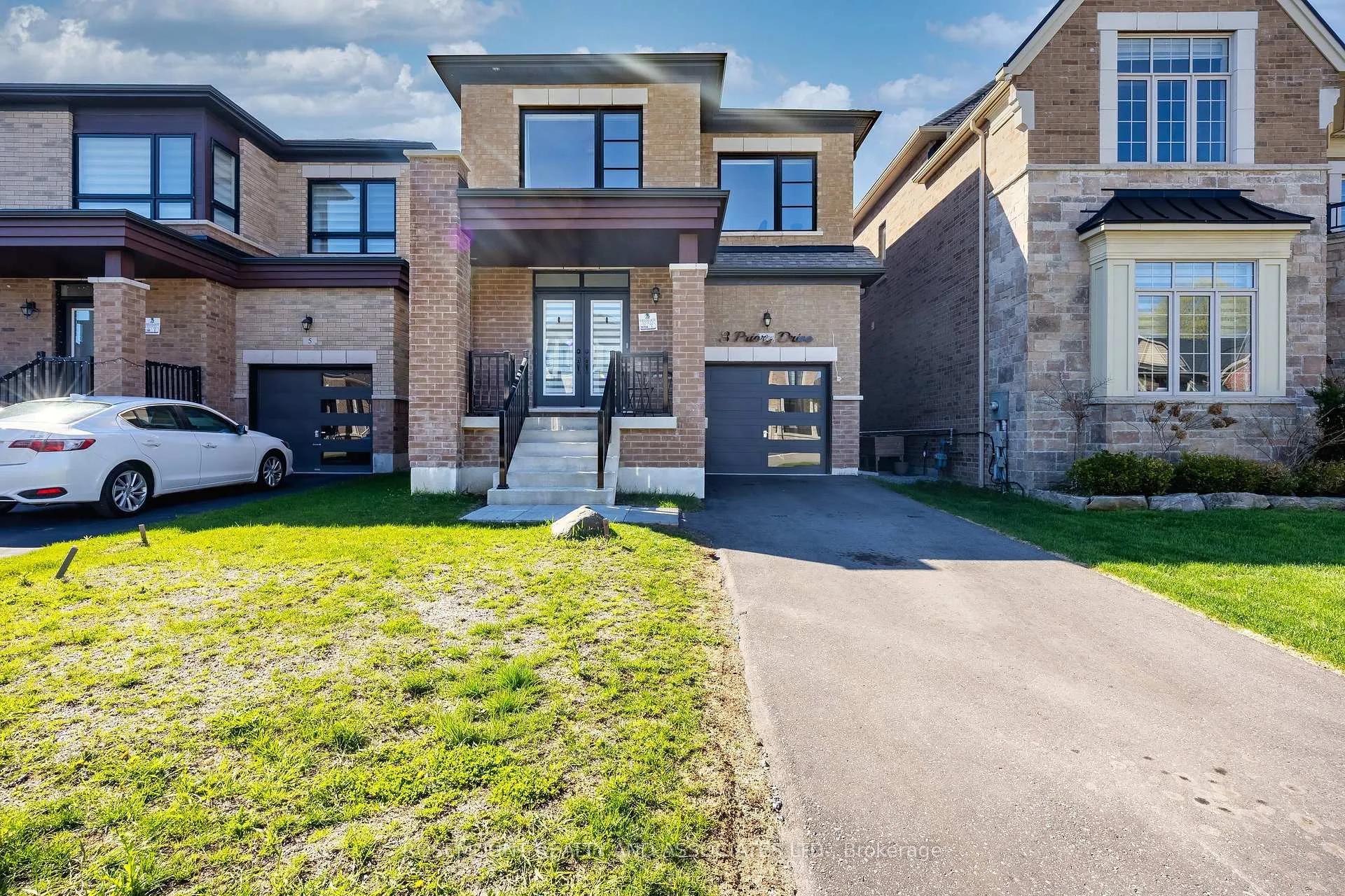 Photo 1 of 3 Priory Drive, Whitby, Rural Whitby — HOMEH
