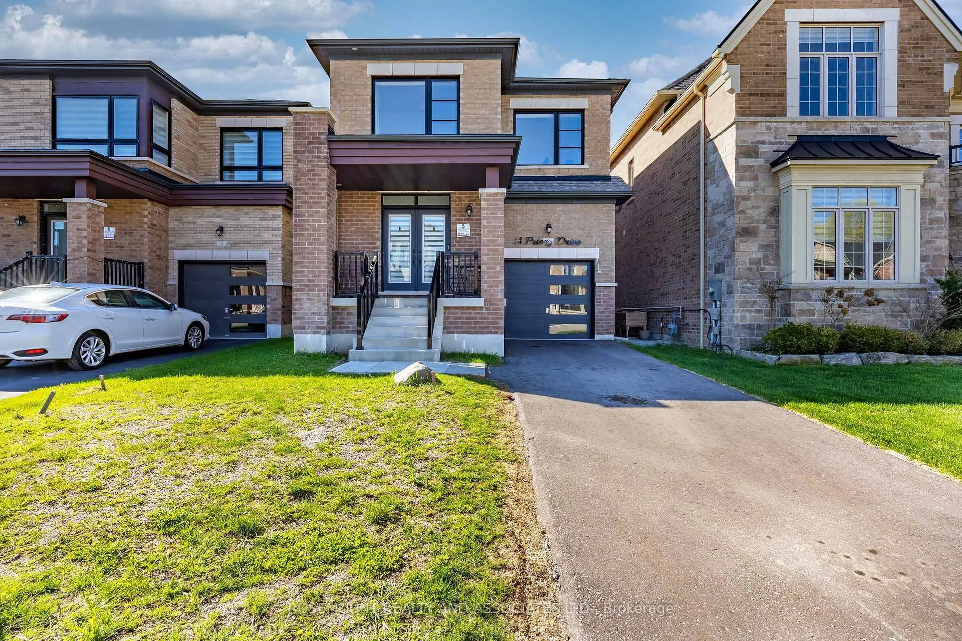 Photo 2 of 3 Priory Drive, Whitby, Rural Whitby — HOMEH