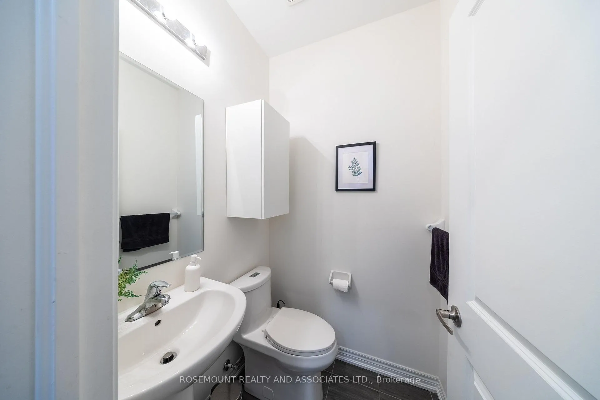 Photo 13 of 3 Priory Drive, Whitby, Rural Whitby — HOMEH