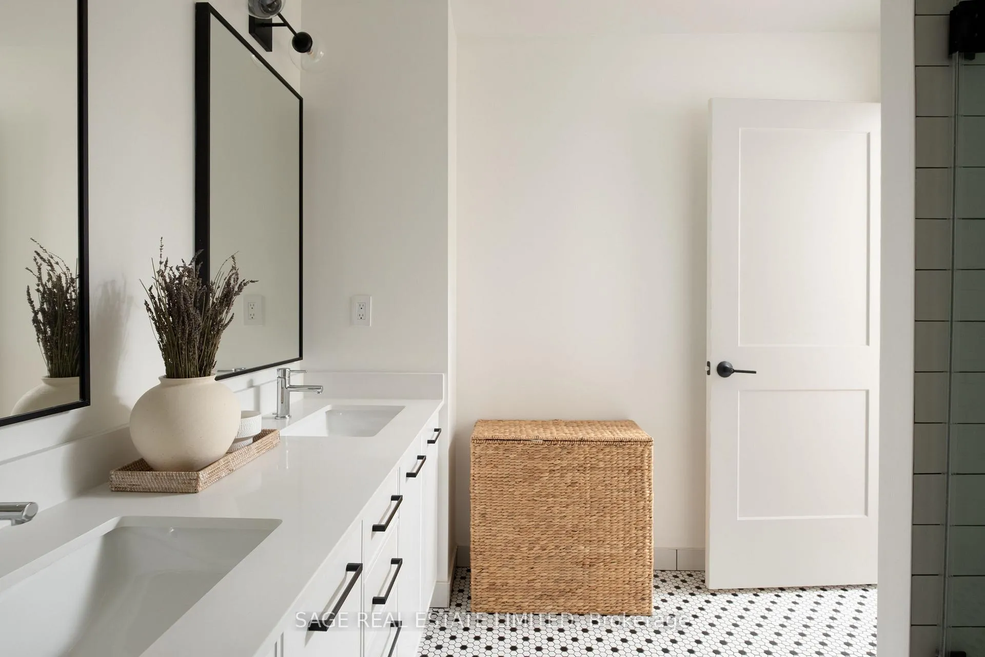 Photo 32 of Unit 212, 899 Queen Street E, Toronto, South Riverdale — HOMEH