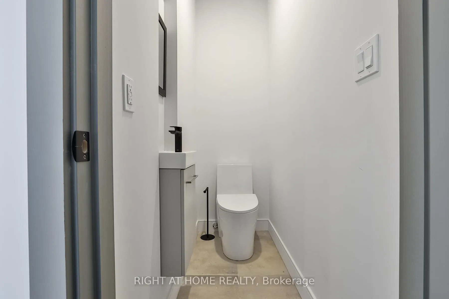 Photo 10 of Unit Unit 4, 1169 Davenport Road, Toronto, Wychwood — HOMEH