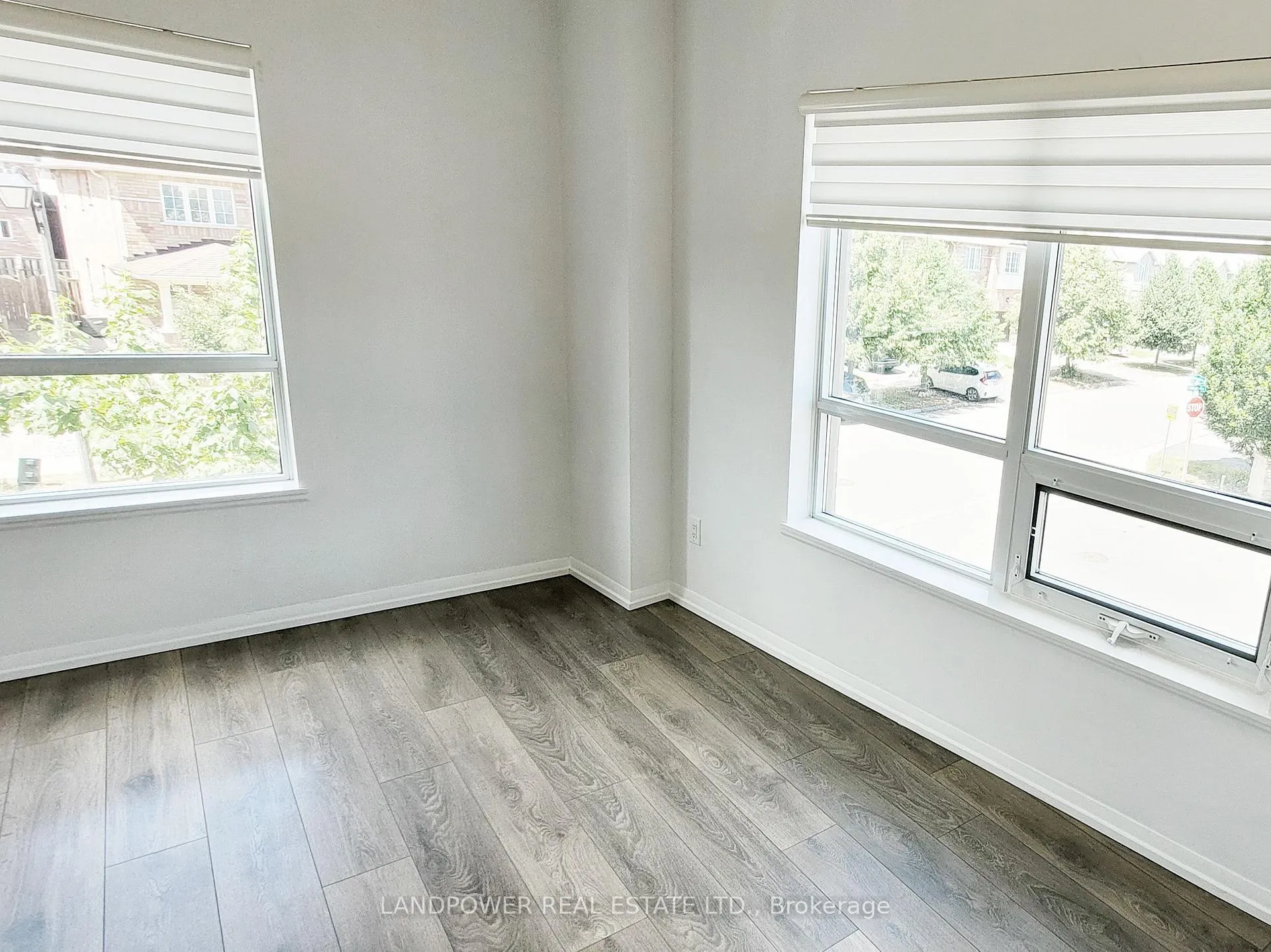 Photo 14 of Unit 227, 540 Bur Oak Avenue, Markham, Berczy — HOMEH