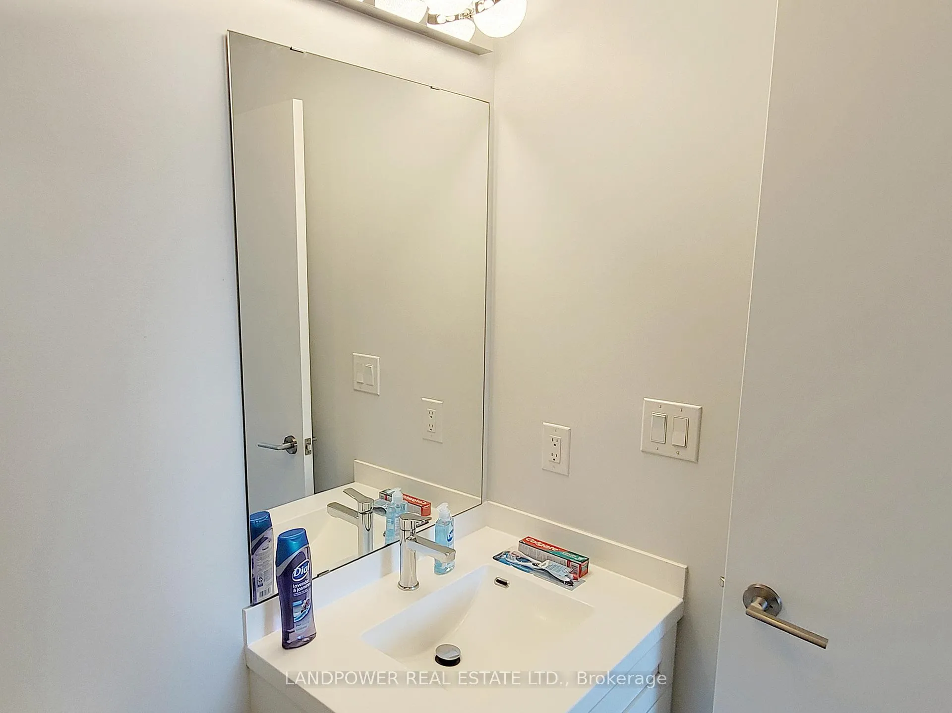 Photo 20 of Unit 227, 540 Bur Oak Avenue, Markham, Berczy — HOMEH