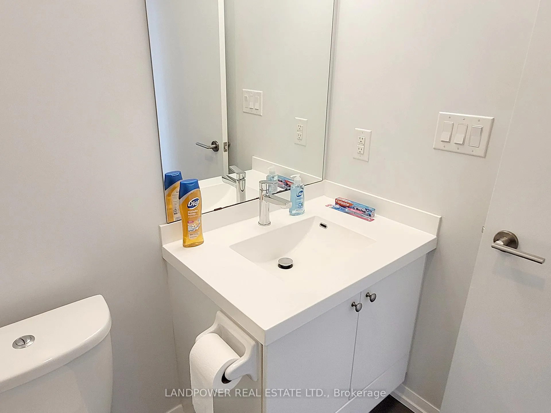Photo 25 of Unit 227, 540 Bur Oak Avenue, Markham, Berczy — HOMEH