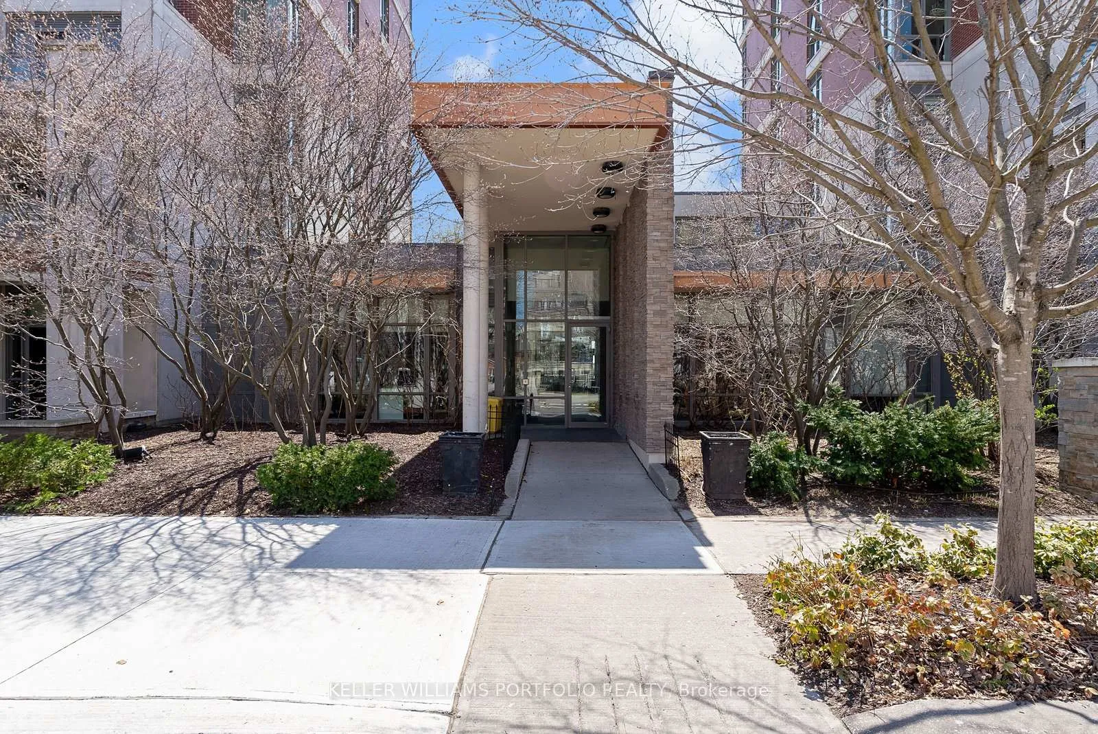Photo 32 of Unit 607, 39 Upper Duke Crescent, Markham, Unionville — HOMEH