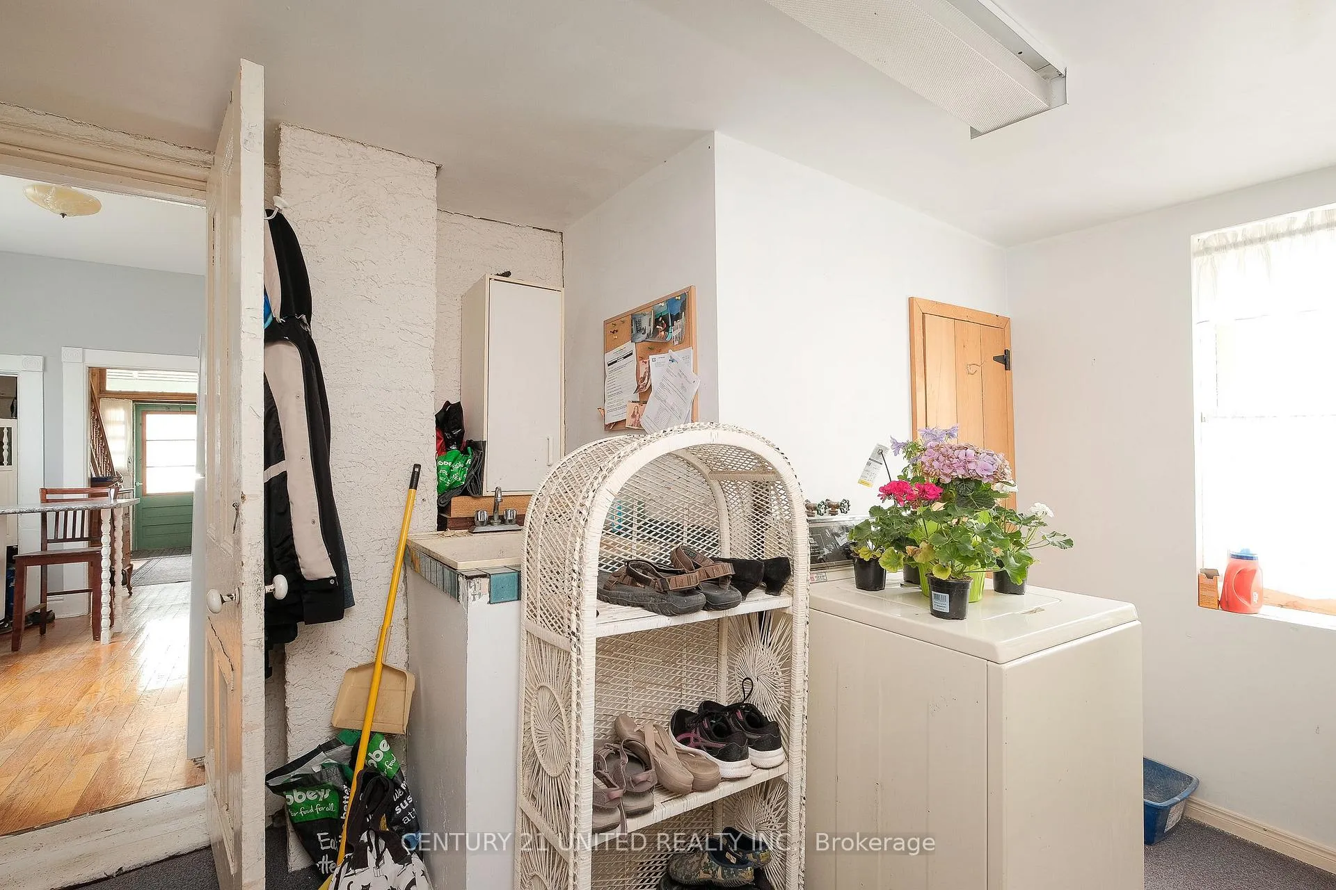 Photo 14 of 846 George Street N, Peterborough, Northcrest Ward 5 — HOMEH