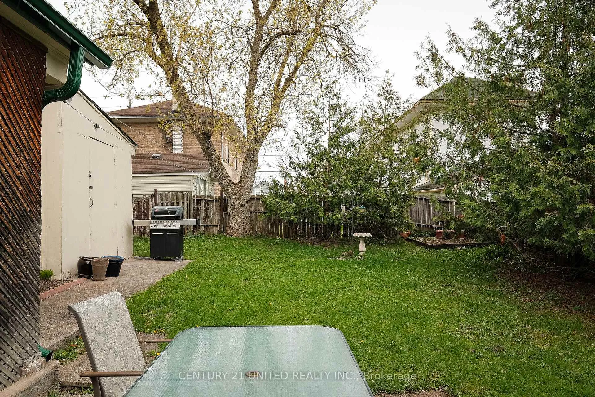 Photo 29 of 846 George Street N, Peterborough, Northcrest Ward 5 — HOMEH