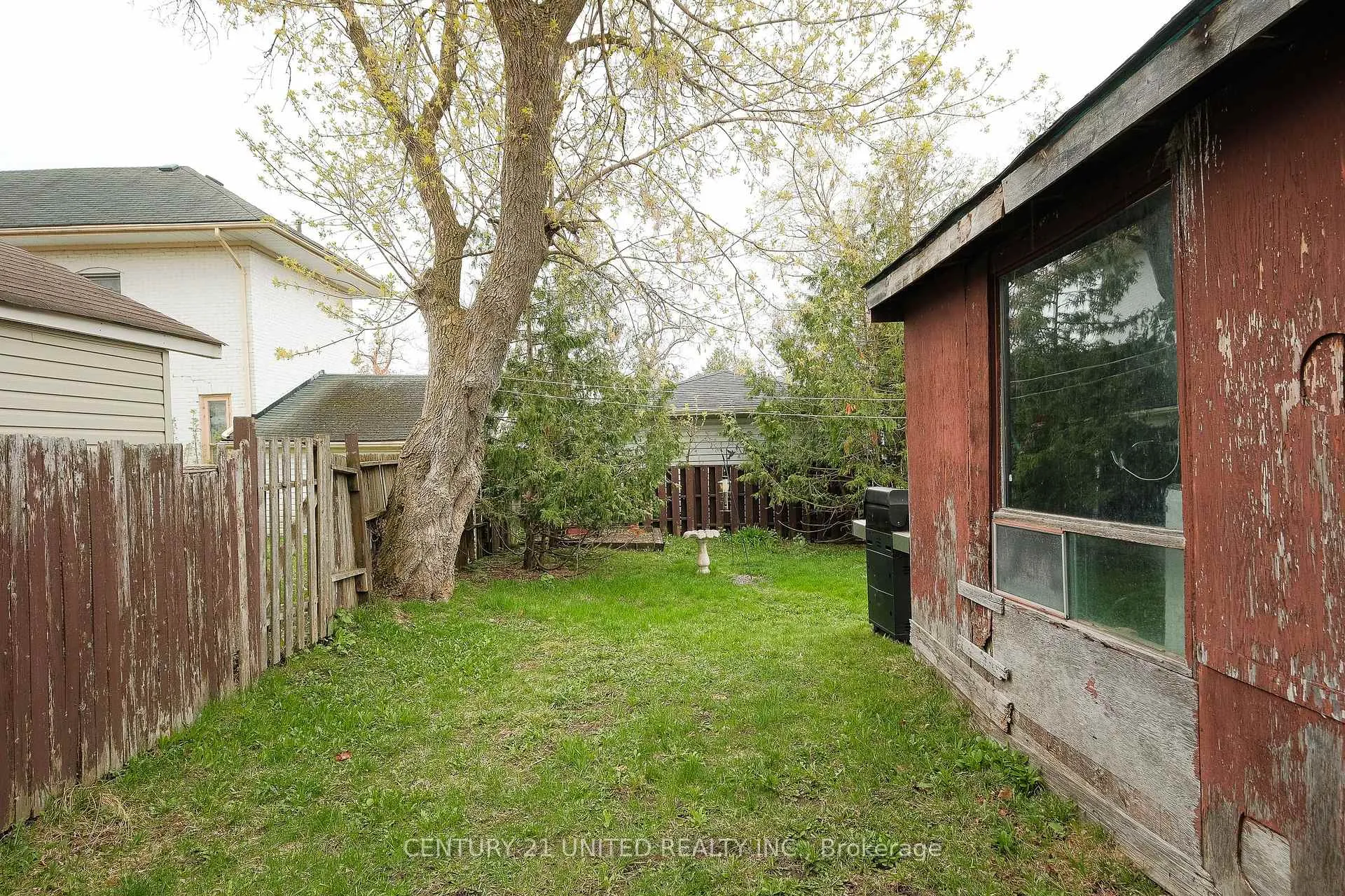 Photo 36 of 846 George Street N, Peterborough, Northcrest Ward 5 — HOMEH