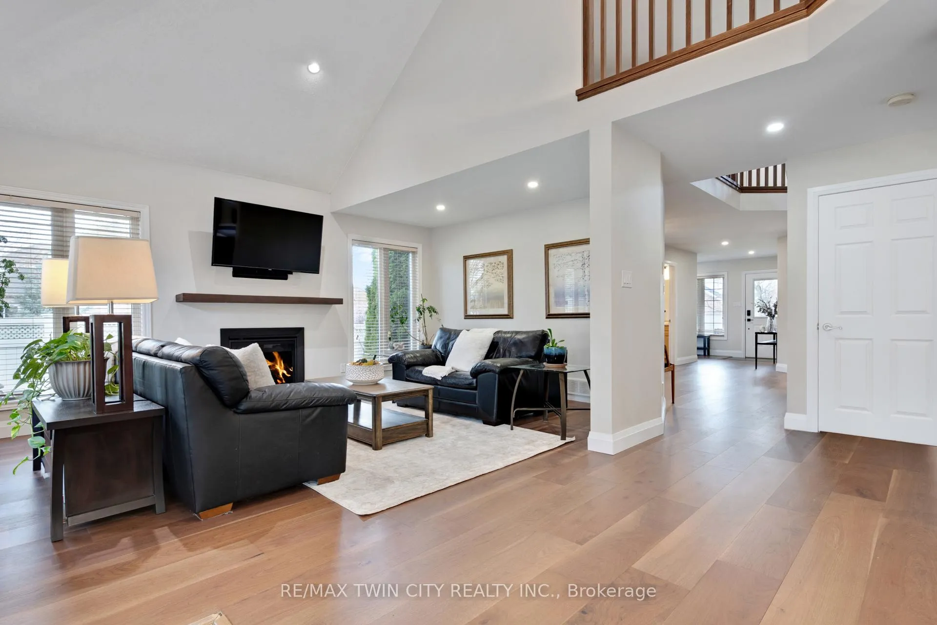 Photo 10 of 514 Birchleaf Walk, Waterloo, Westvale — HOMEH