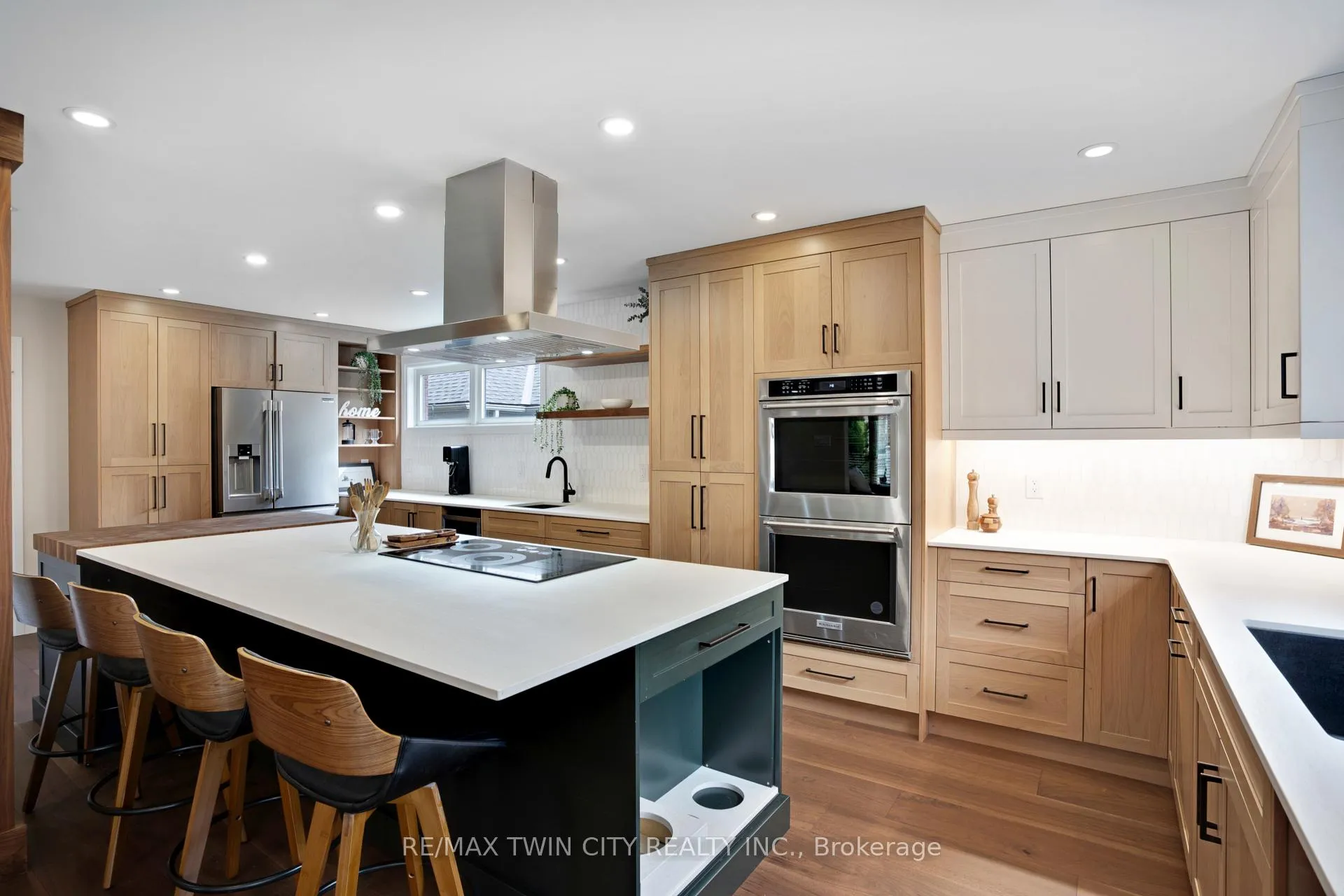 Photo 14 of 514 Birchleaf Walk, Waterloo, Westvale — HOMEH