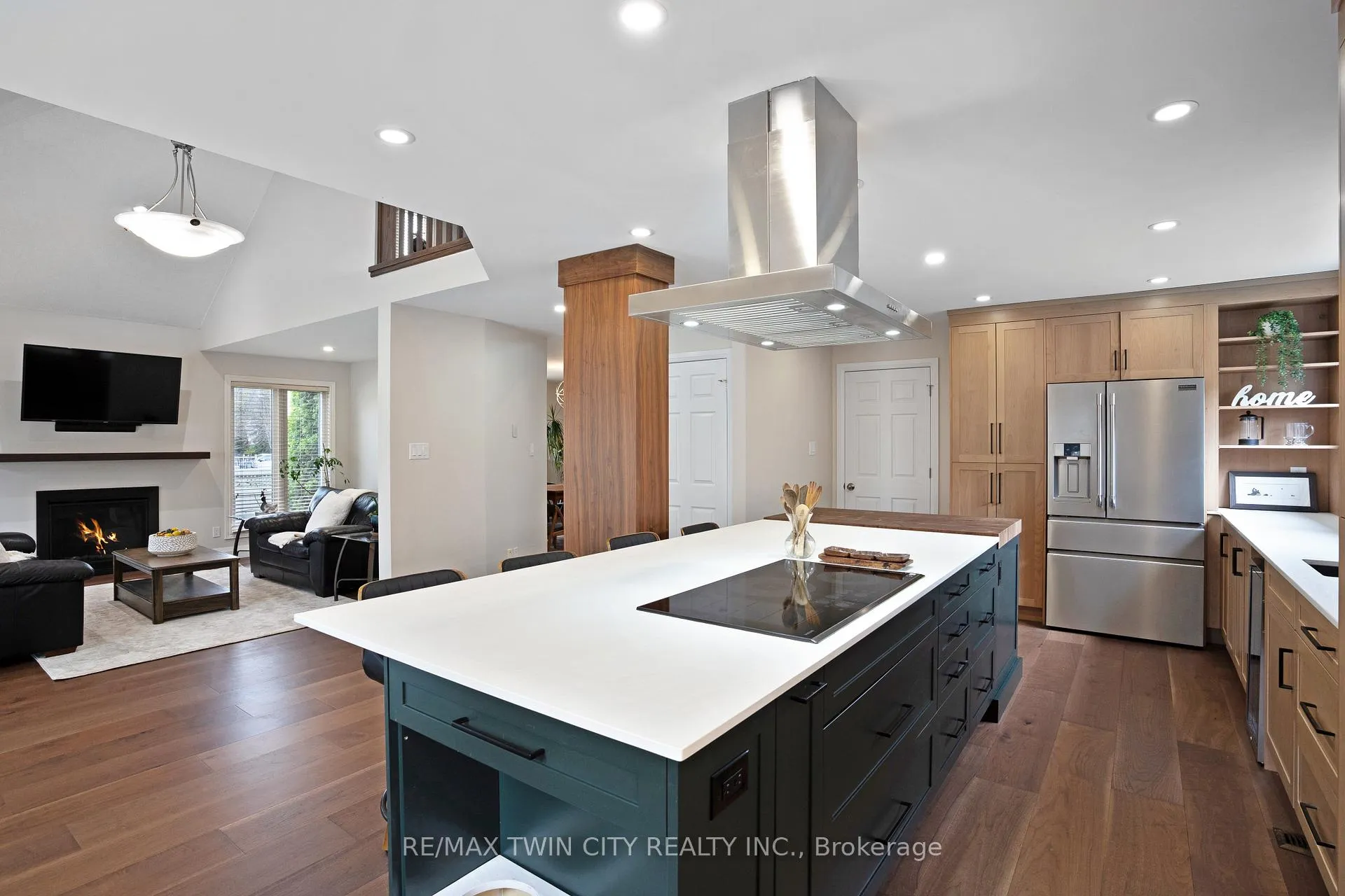 Photo 15 of 514 Birchleaf Walk, Waterloo, Westvale — HOMEH