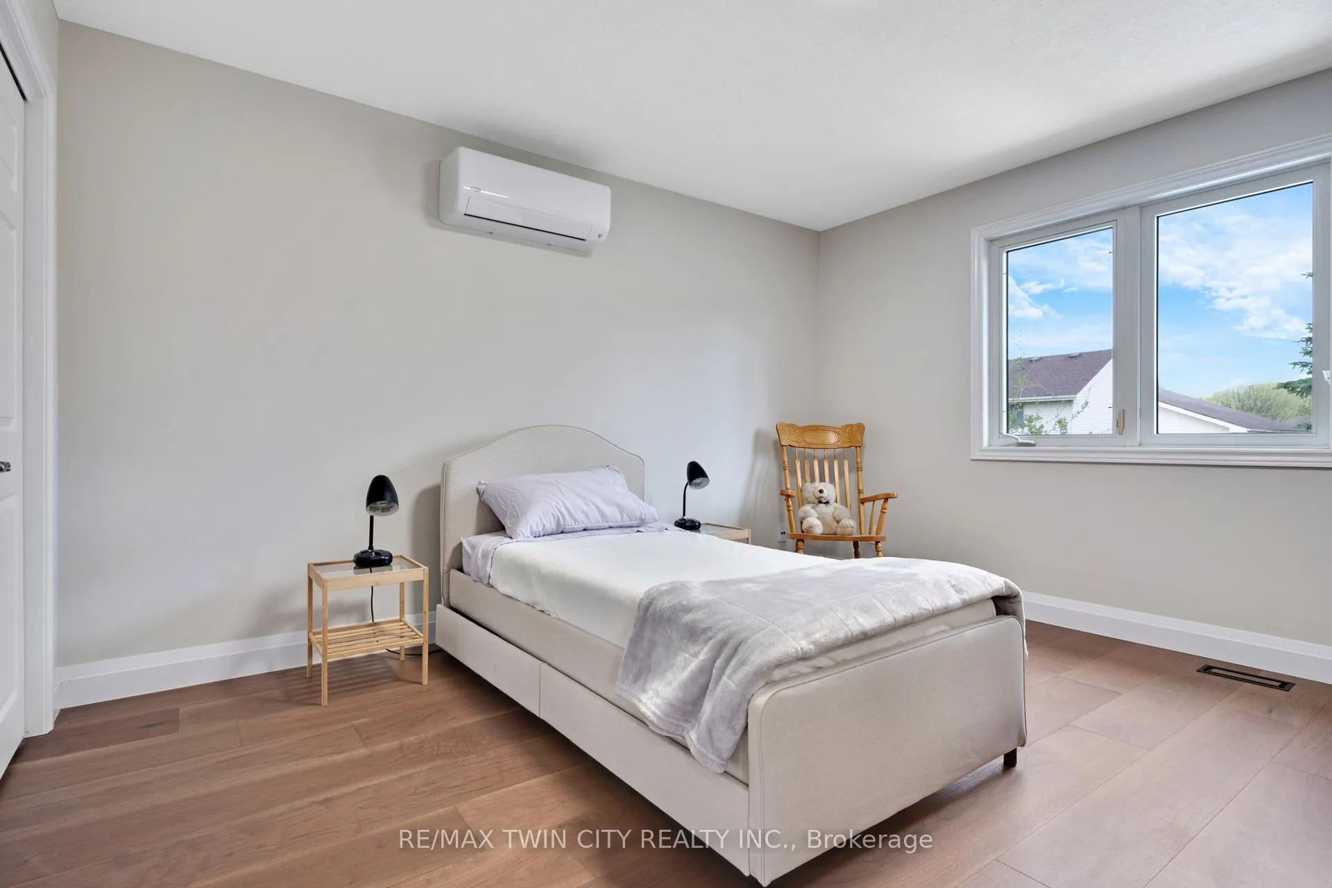 Photo 31 of 514 Birchleaf Walk, Waterloo, Westvale — HOMEH