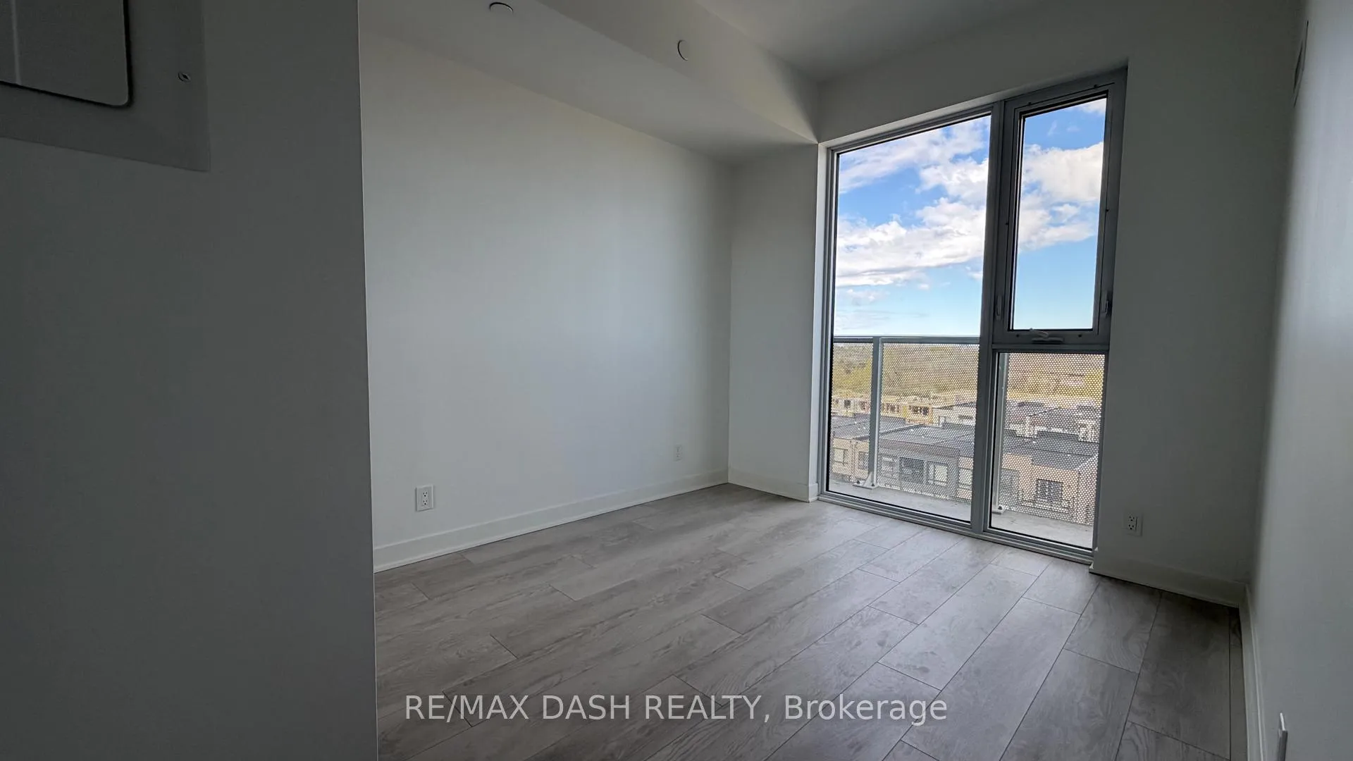 Photo 14 of Unit 608, 10 Flavelle Trail, Vaughan, Steeles West Industrial — HOMEH