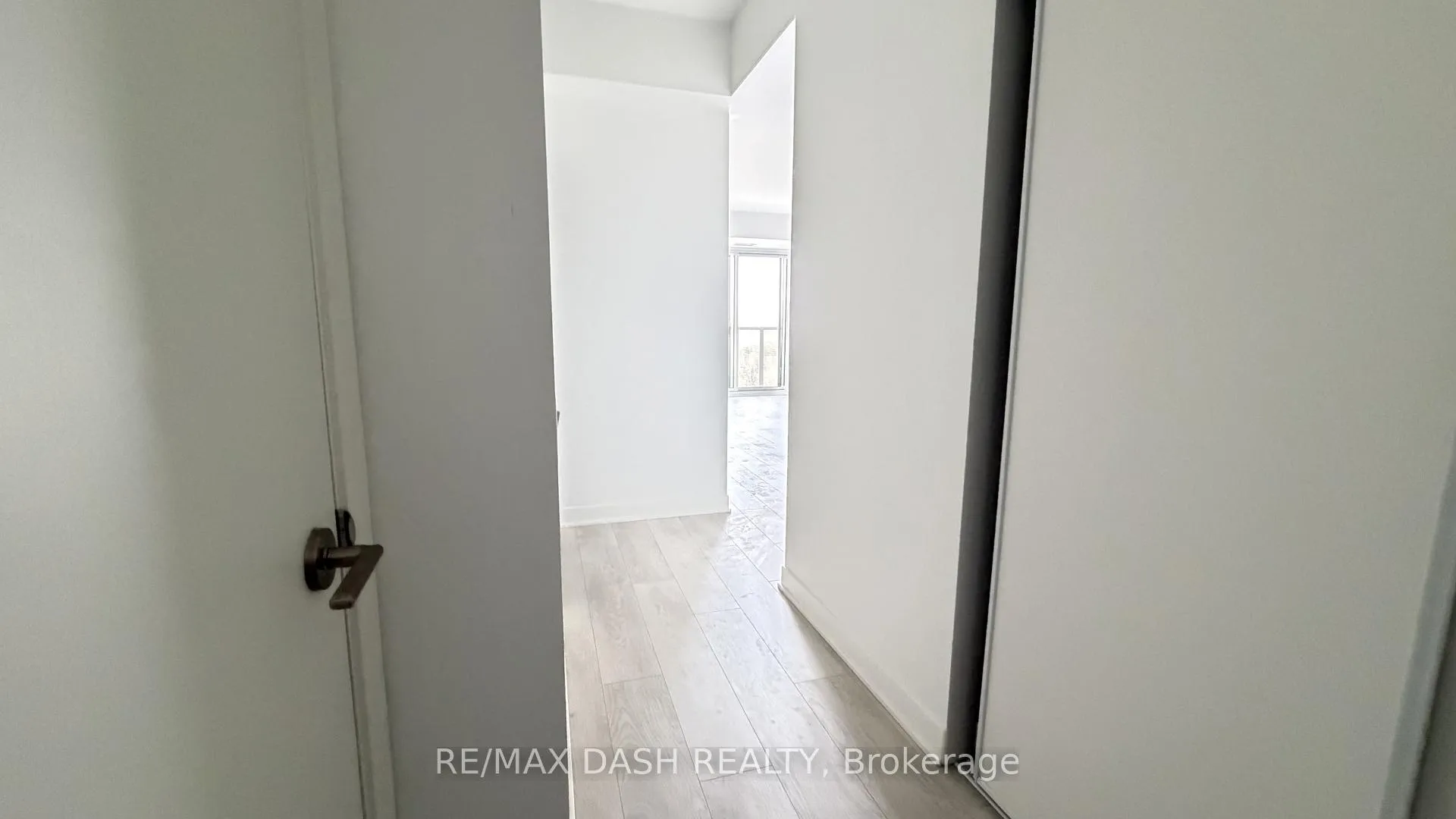 Photo 15 of Unit 608, 10 Flavelle Trail, Vaughan, Steeles West Industrial — HOMEH