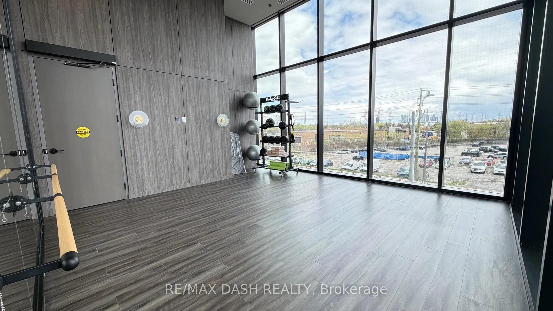 Photo 29 of Unit 608, 10 Flavelle Trail, Vaughan, Steeles West Industrial — HOMEH