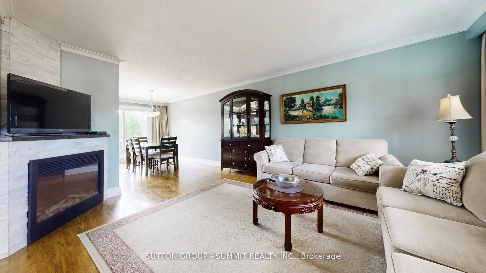 Photo 5 of 29 Fallowfield Road, Etobicoke, Rexdale-Kipling — HOMEH