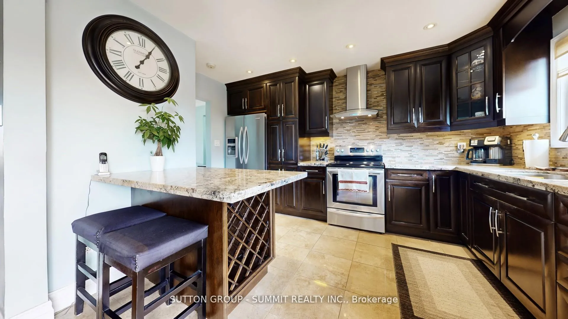 Photo 7 of 29 Fallowfield Road, Etobicoke, Rexdale-Kipling — HOMEH