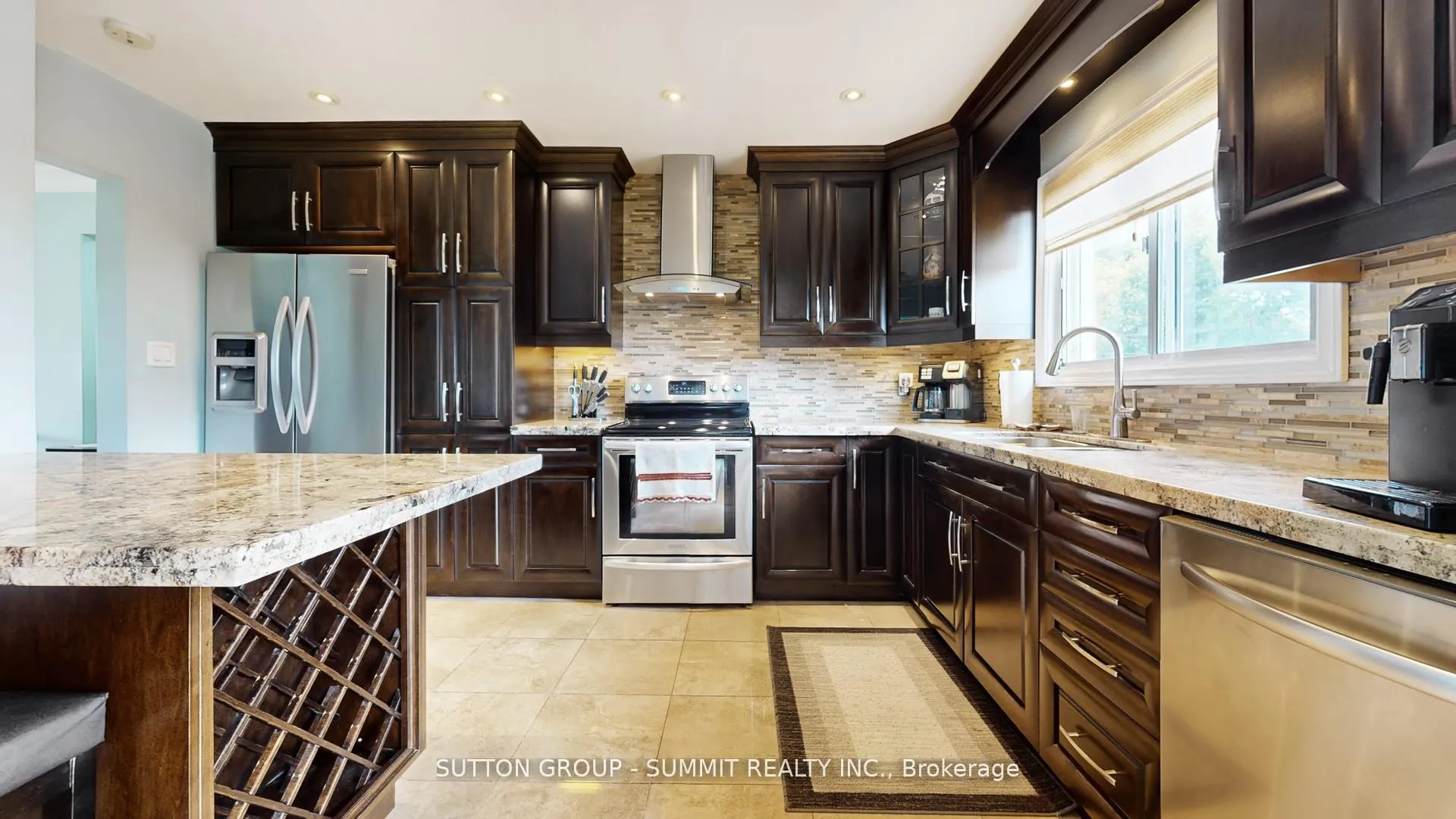 Photo 8 of 29 Fallowfield Road, Etobicoke, Rexdale-Kipling — HOMEH