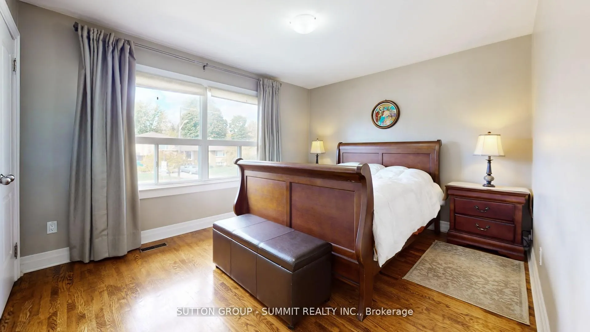 Photo 11 of 29 Fallowfield Road, Etobicoke, Rexdale-Kipling — HOMEH