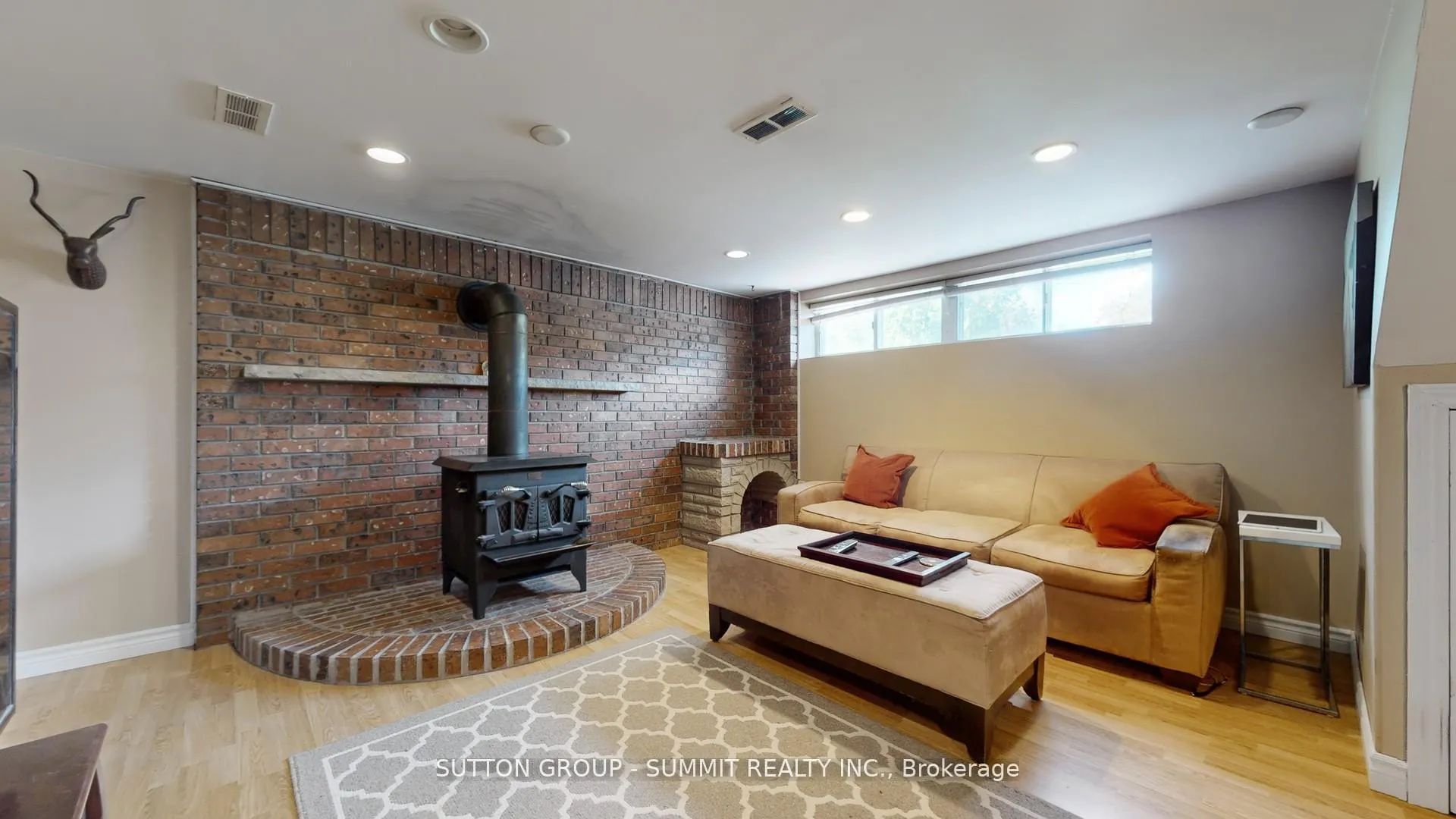 Photo 17 of 29 Fallowfield Road, Etobicoke, Rexdale-Kipling — HOMEH