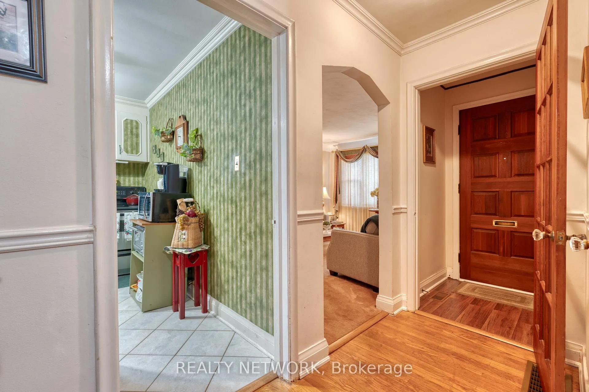 Photo 6 of 148 Gray Road, Hamilton, Stoney Creek — HOMEH