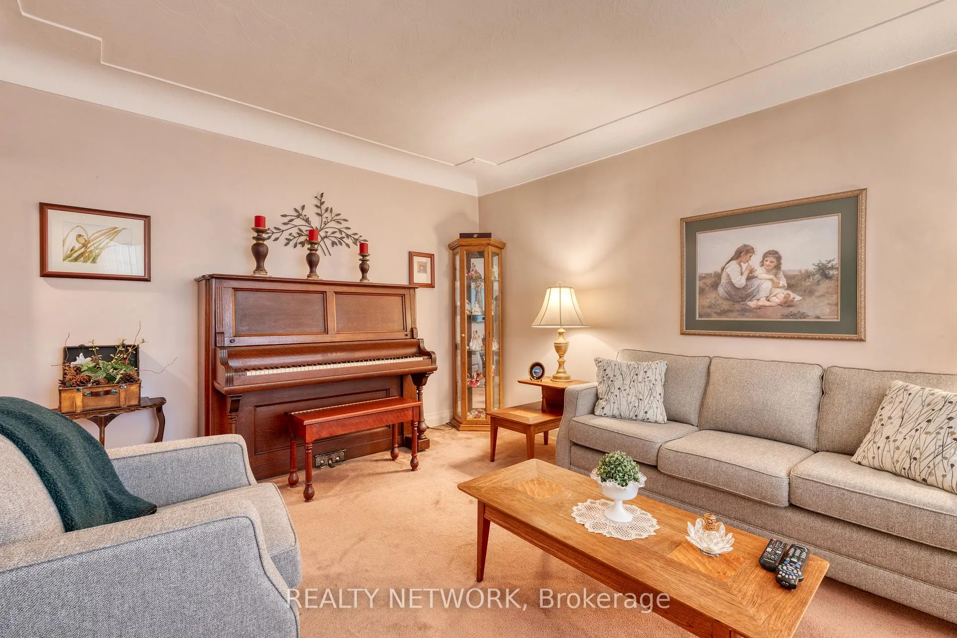 Photo 10 of 148 Gray Road, Hamilton, Stoney Creek — HOMEH