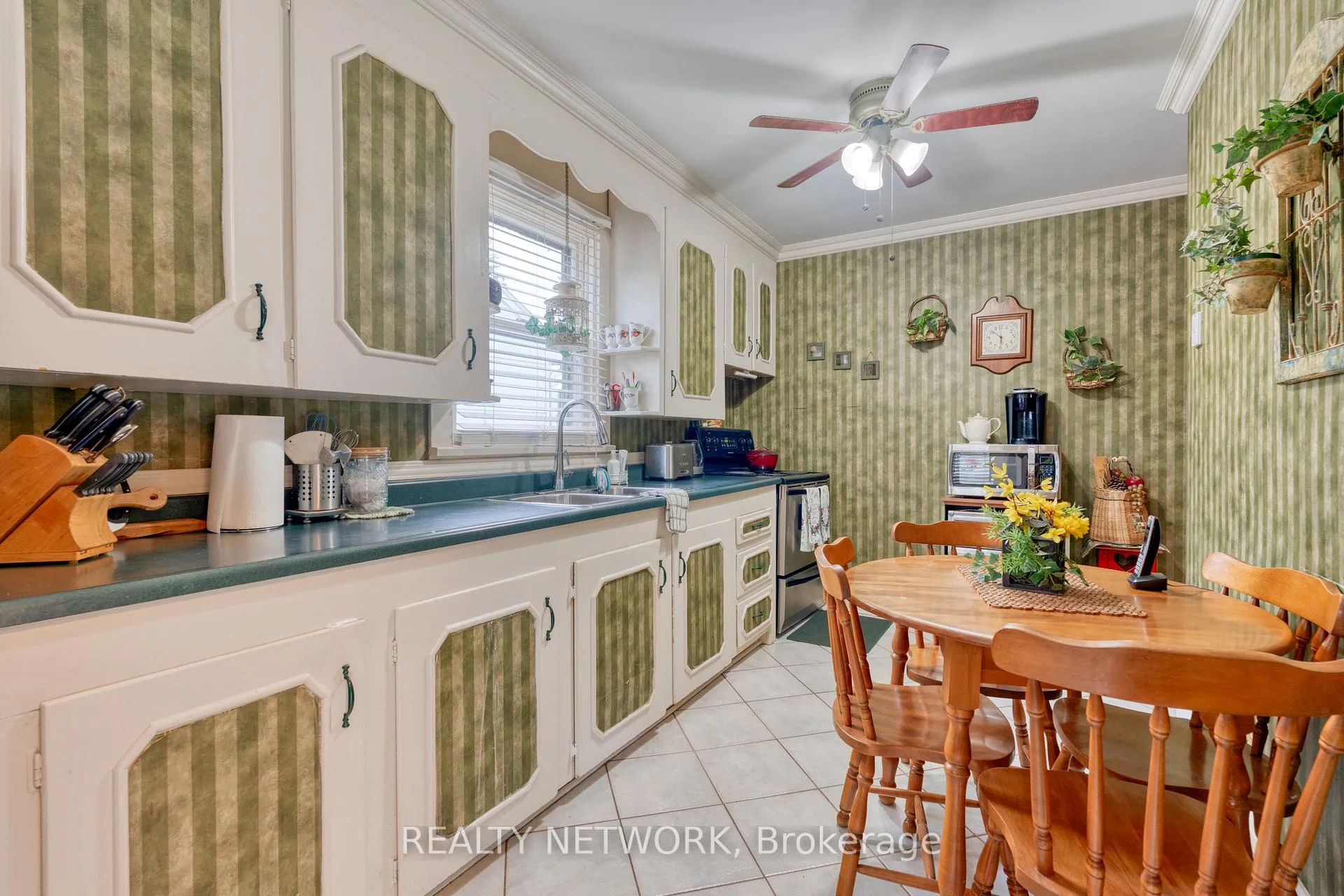 Photo 13 of 148 Gray Road, Hamilton, Stoney Creek — HOMEH