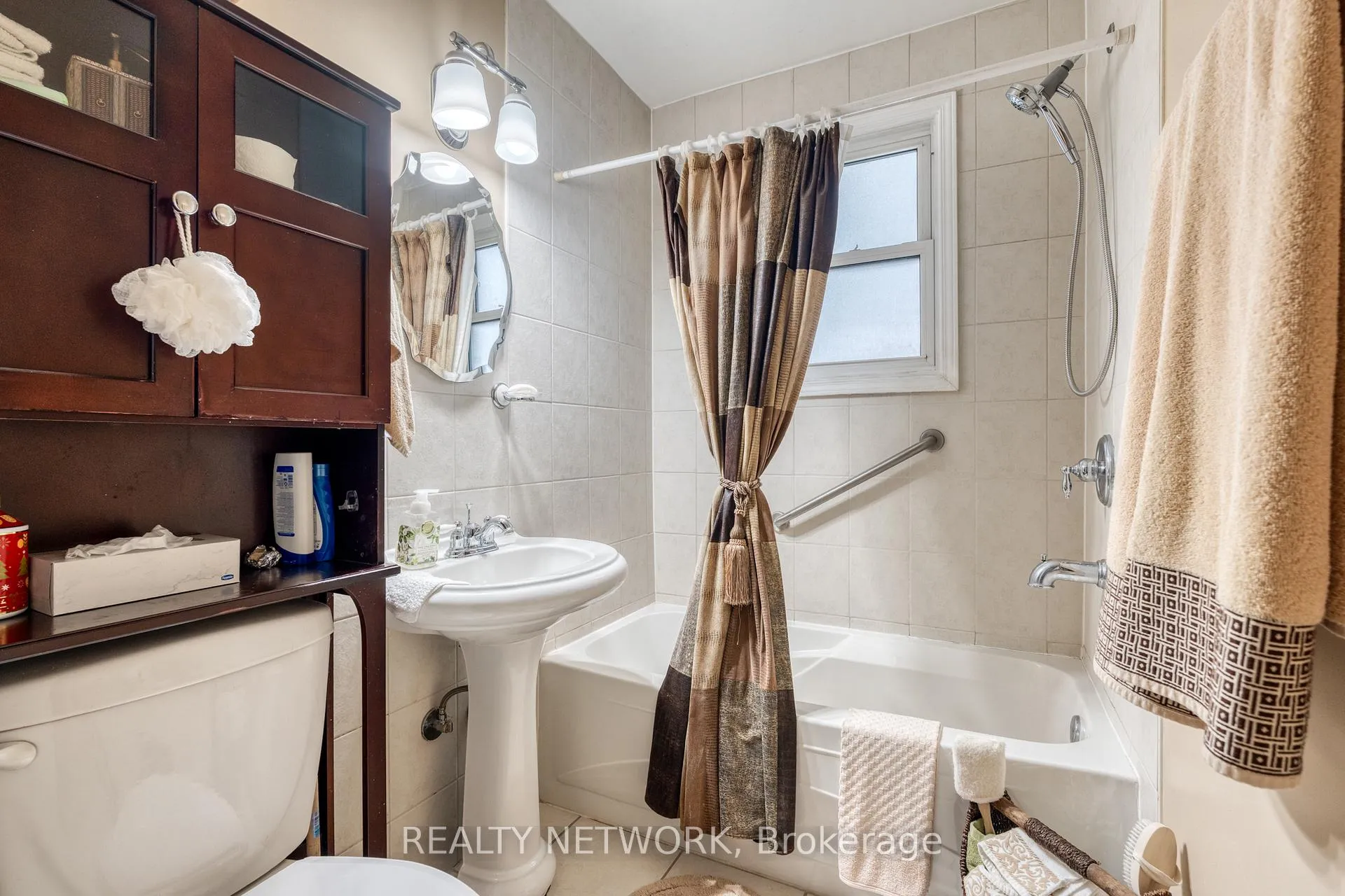 Photo 21 of 148 Gray Road, Hamilton, Stoney Creek — HOMEH