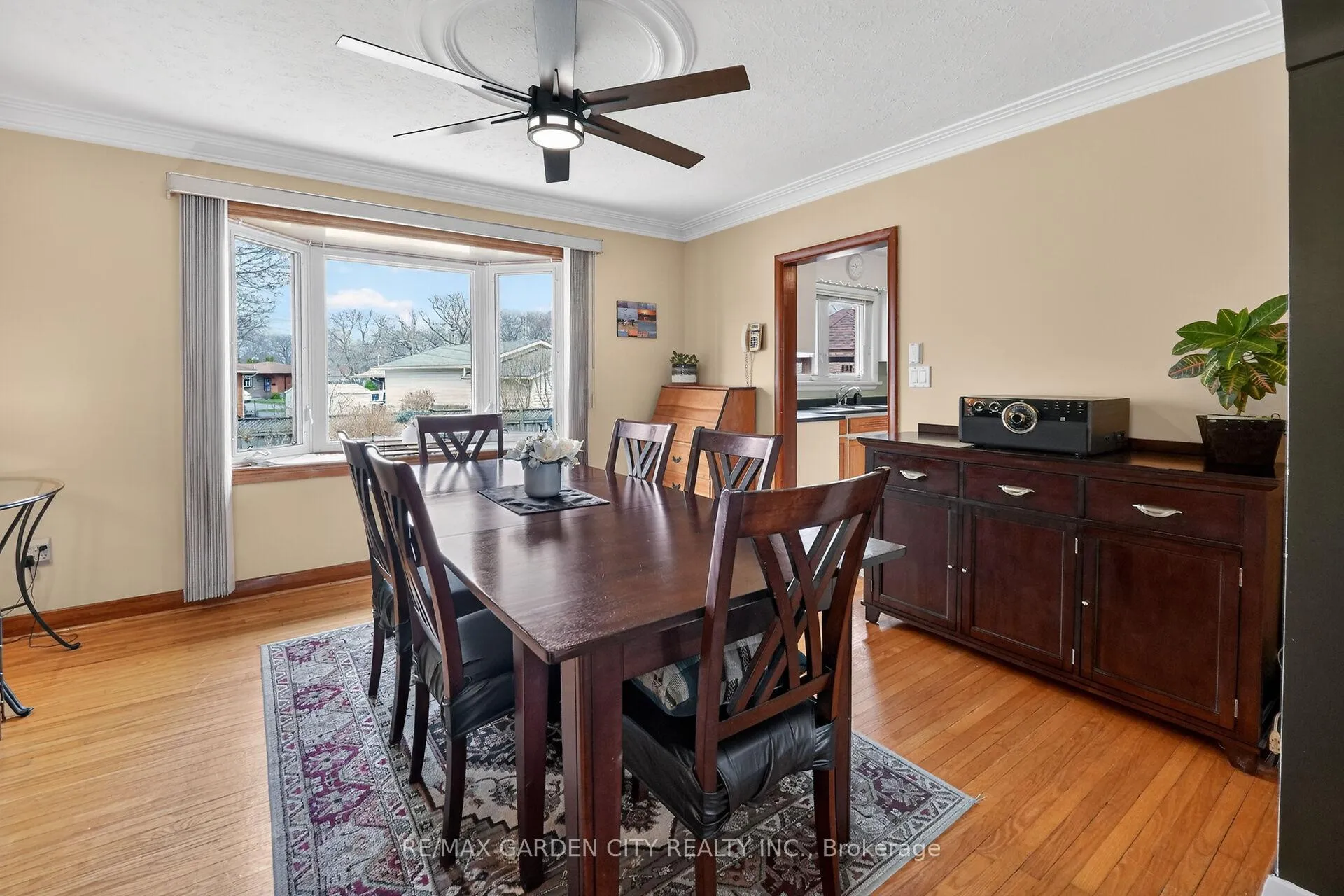 Photo 11 of 491 Niagara Street, St. Catharines, Vine/Linwell — HOMEH
