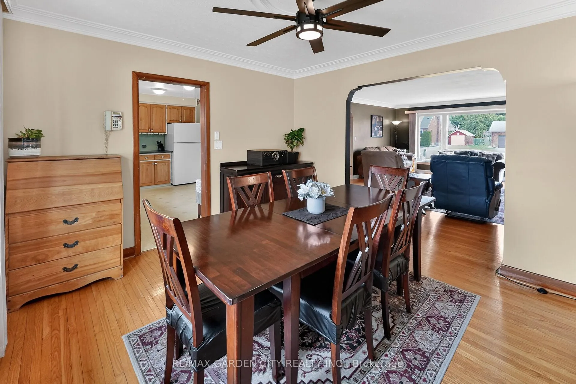 Photo 12 of 491 Niagara Street, St. Catharines, Vine/Linwell — HOMEH
