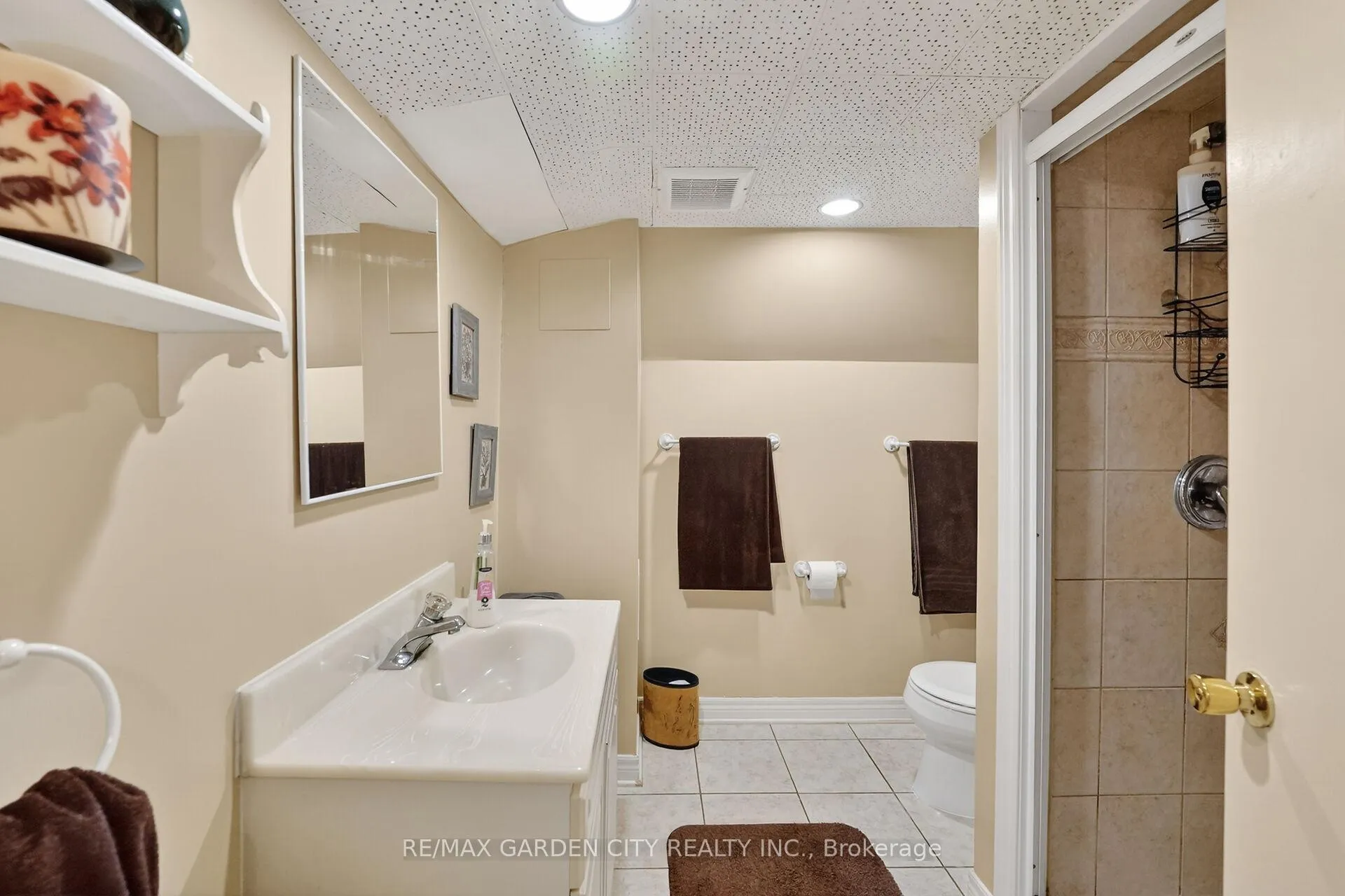 Photo 33 of 491 Niagara Street, St. Catharines, Vine/Linwell — HOMEH