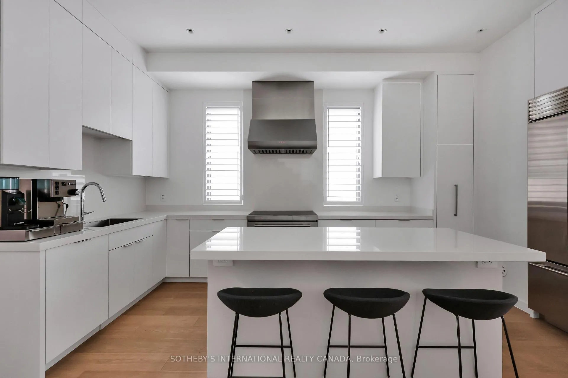 Photo 9 of 323 St Clair Avenue E, Toronto, Rosedale-Moore Park — HOMEH