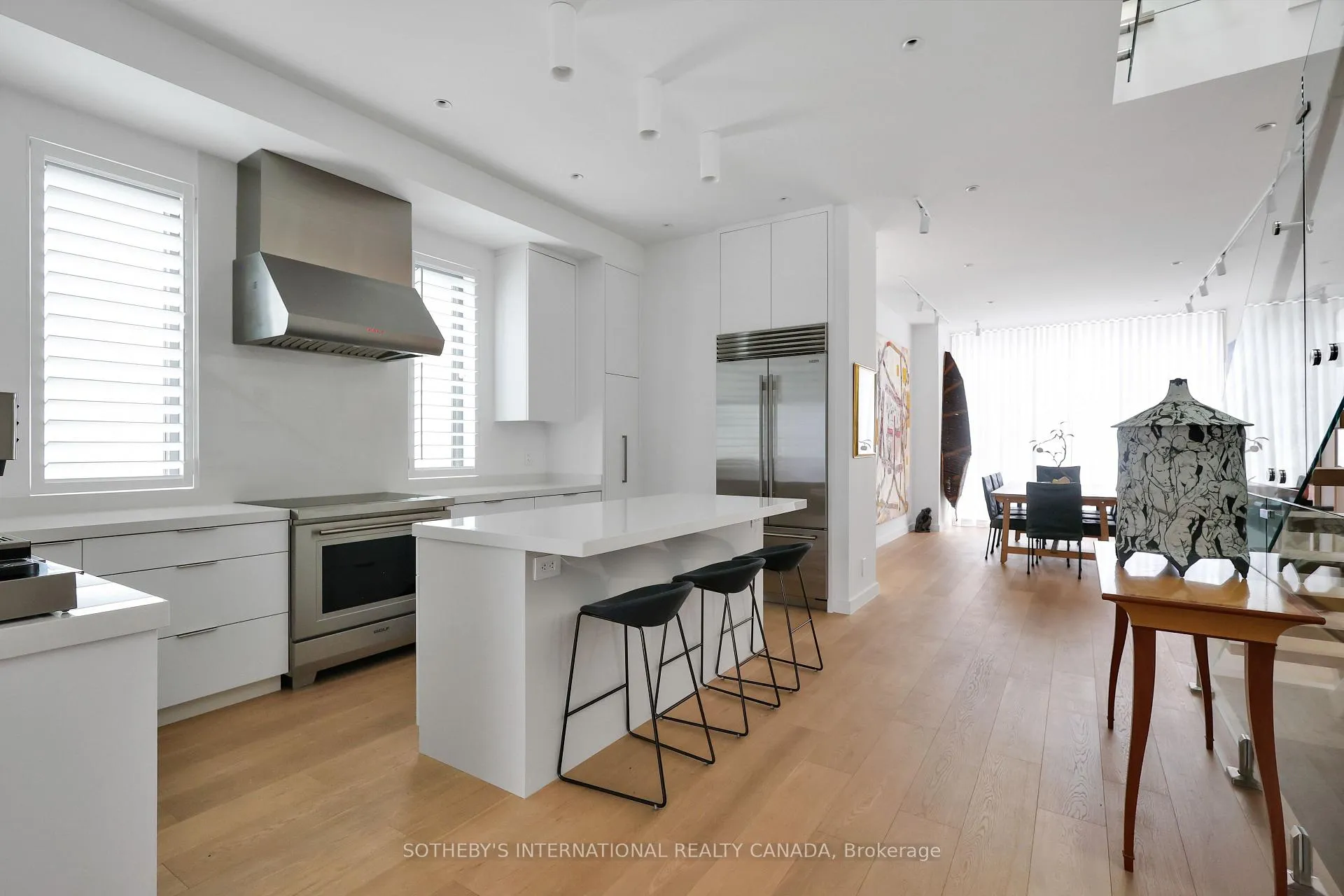 Photo 11 of 323 St Clair Avenue E, Toronto, Rosedale-Moore Park — HOMEH