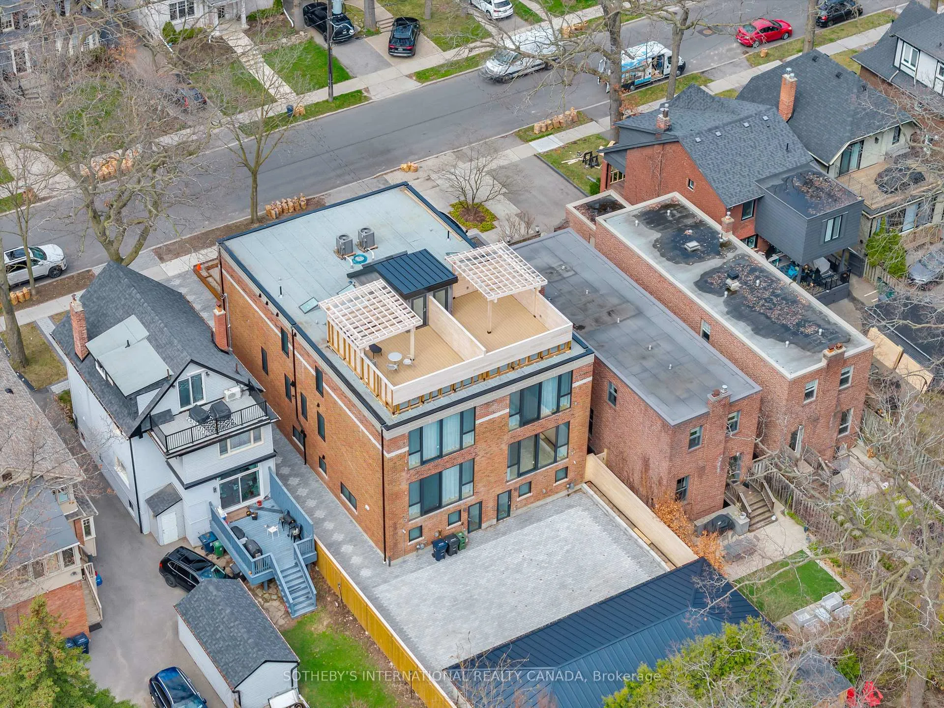 Photo 42 of 323 St Clair Avenue E, Toronto, Rosedale-Moore Park — HOMEH