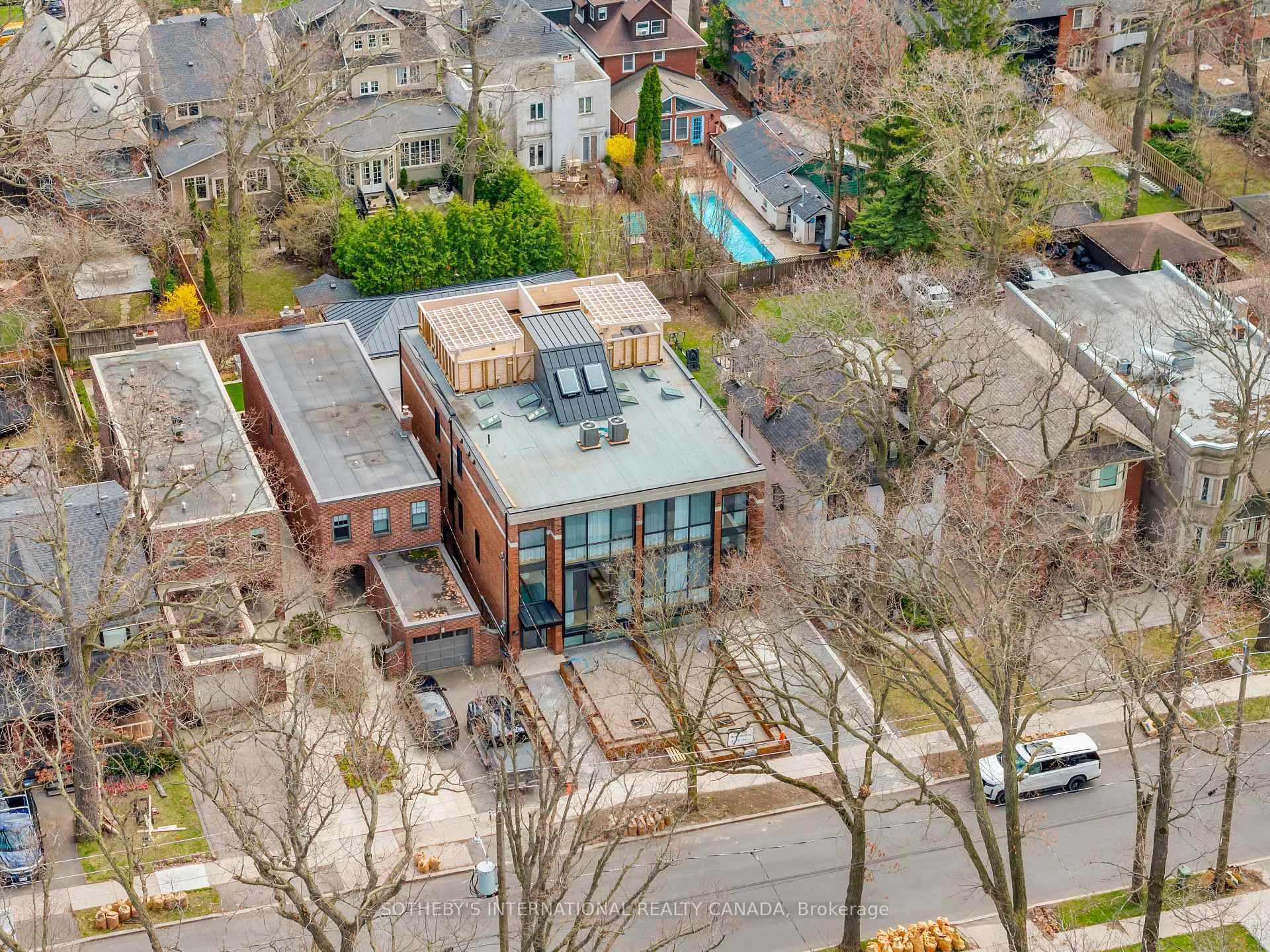 Photo 43 of 323 St Clair Avenue E, Toronto, Rosedale-Moore Park — HOMEH