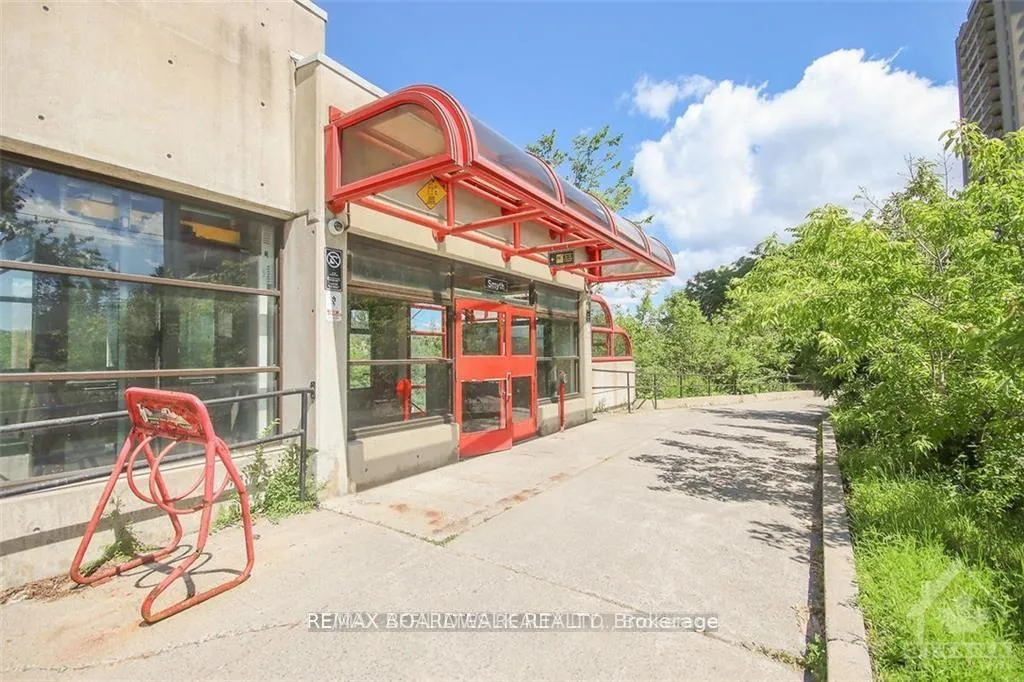 Photo 14 of Unit 1610, 1785 Riverside Drive, Ottawa, Riverview Park — HOMEH